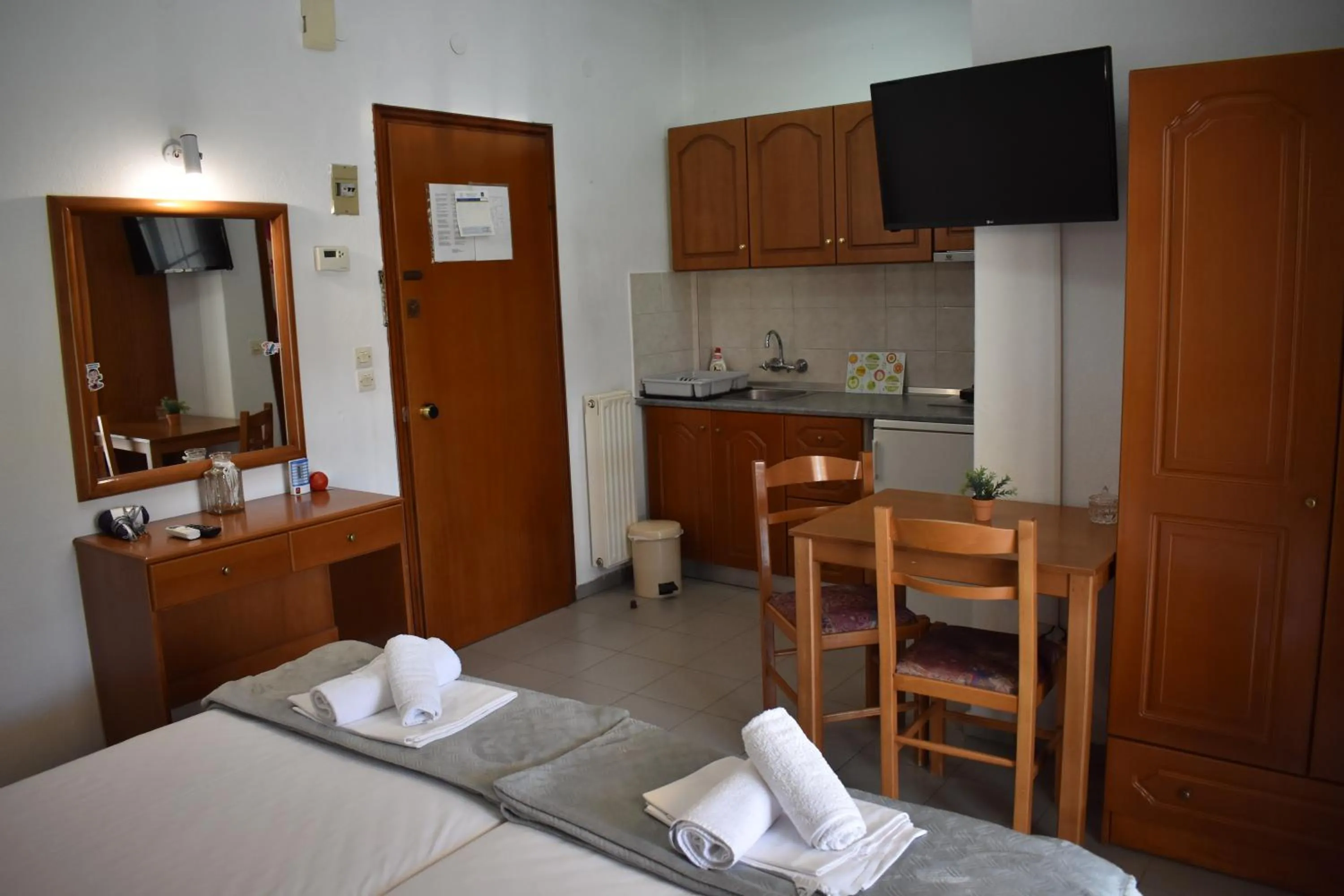 Bed in Galanis Studios and Apartments