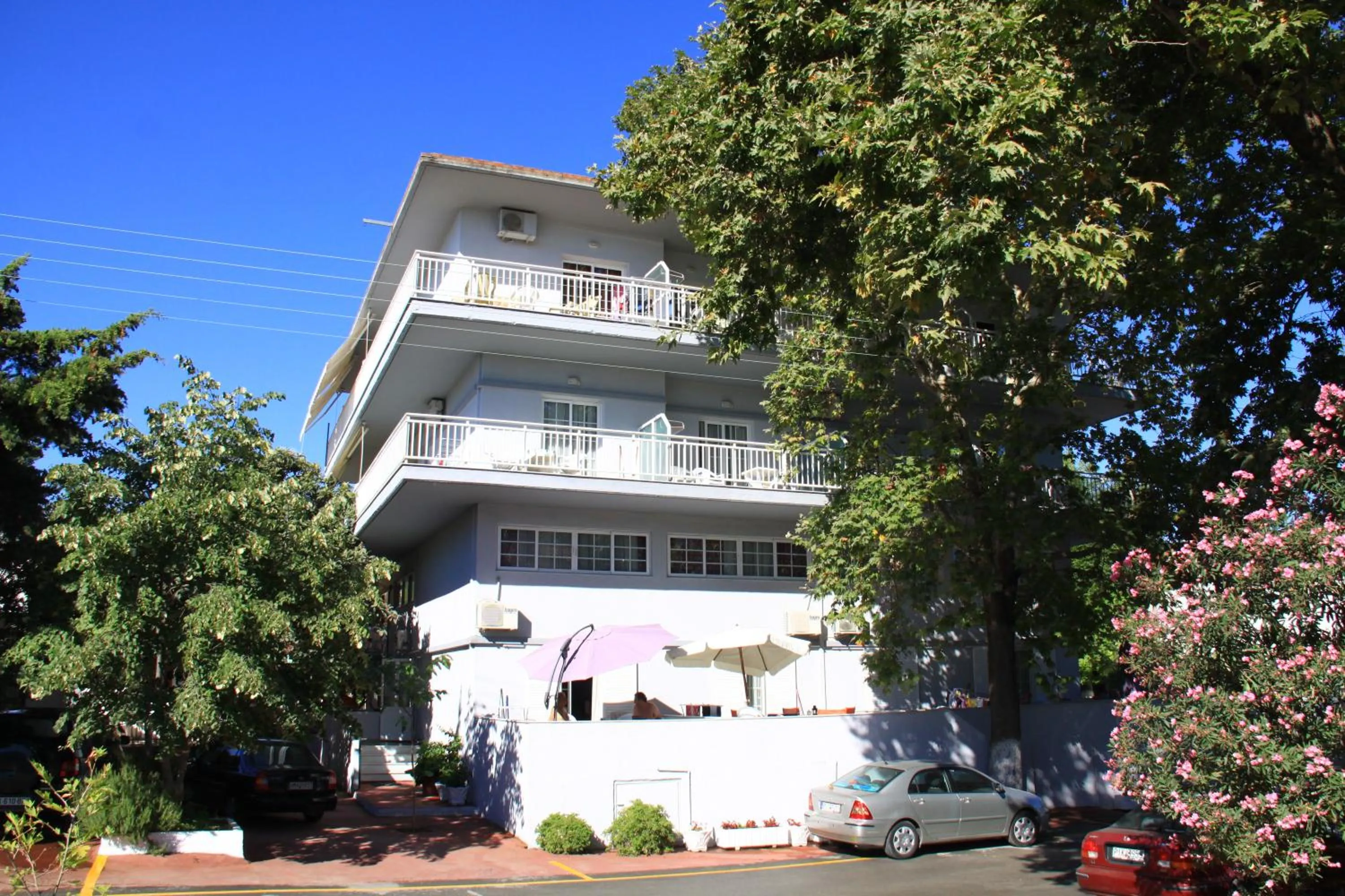 Property building in Galanis Studios and Apartments