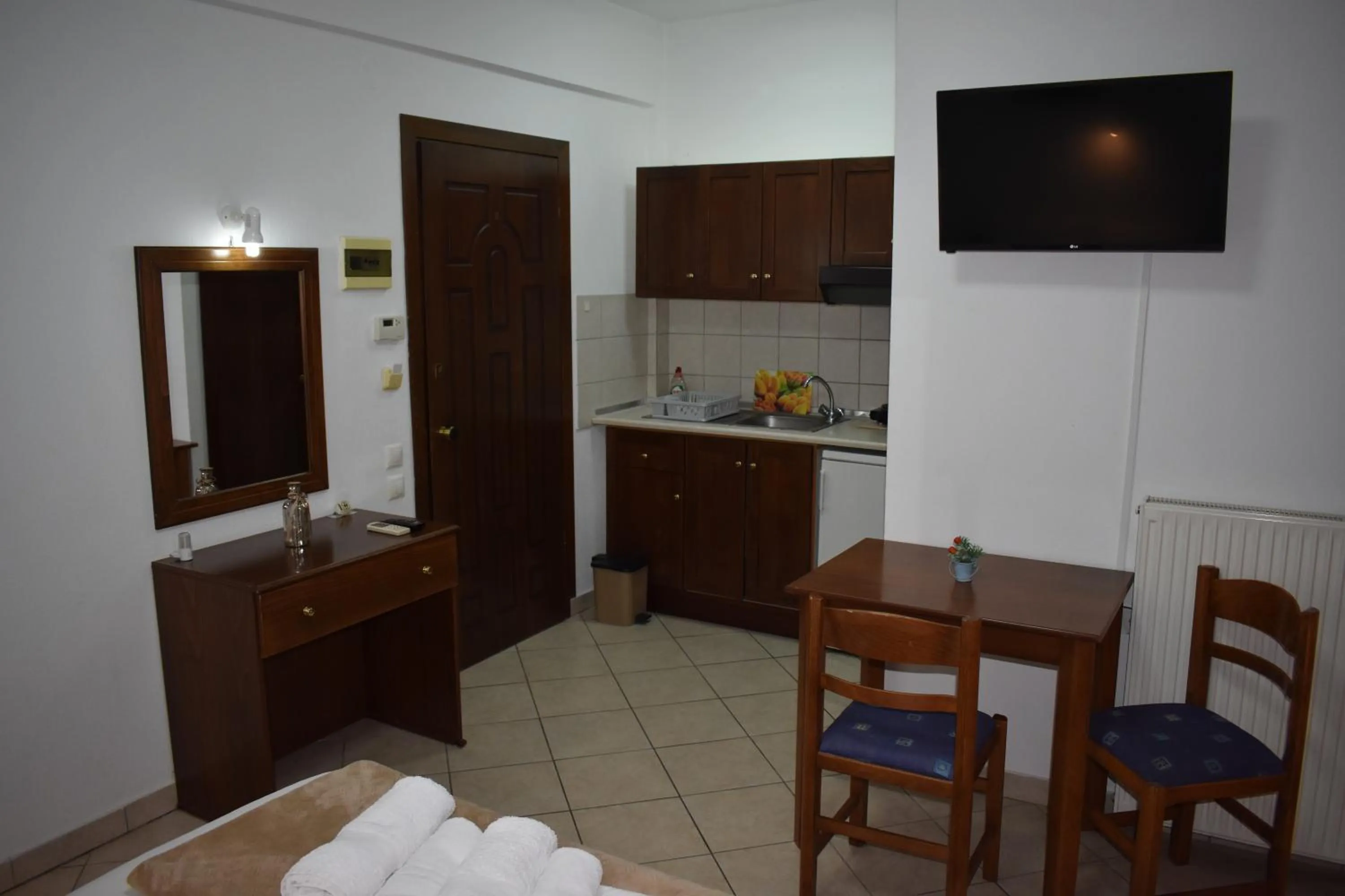 Galanis Studios and Apartments