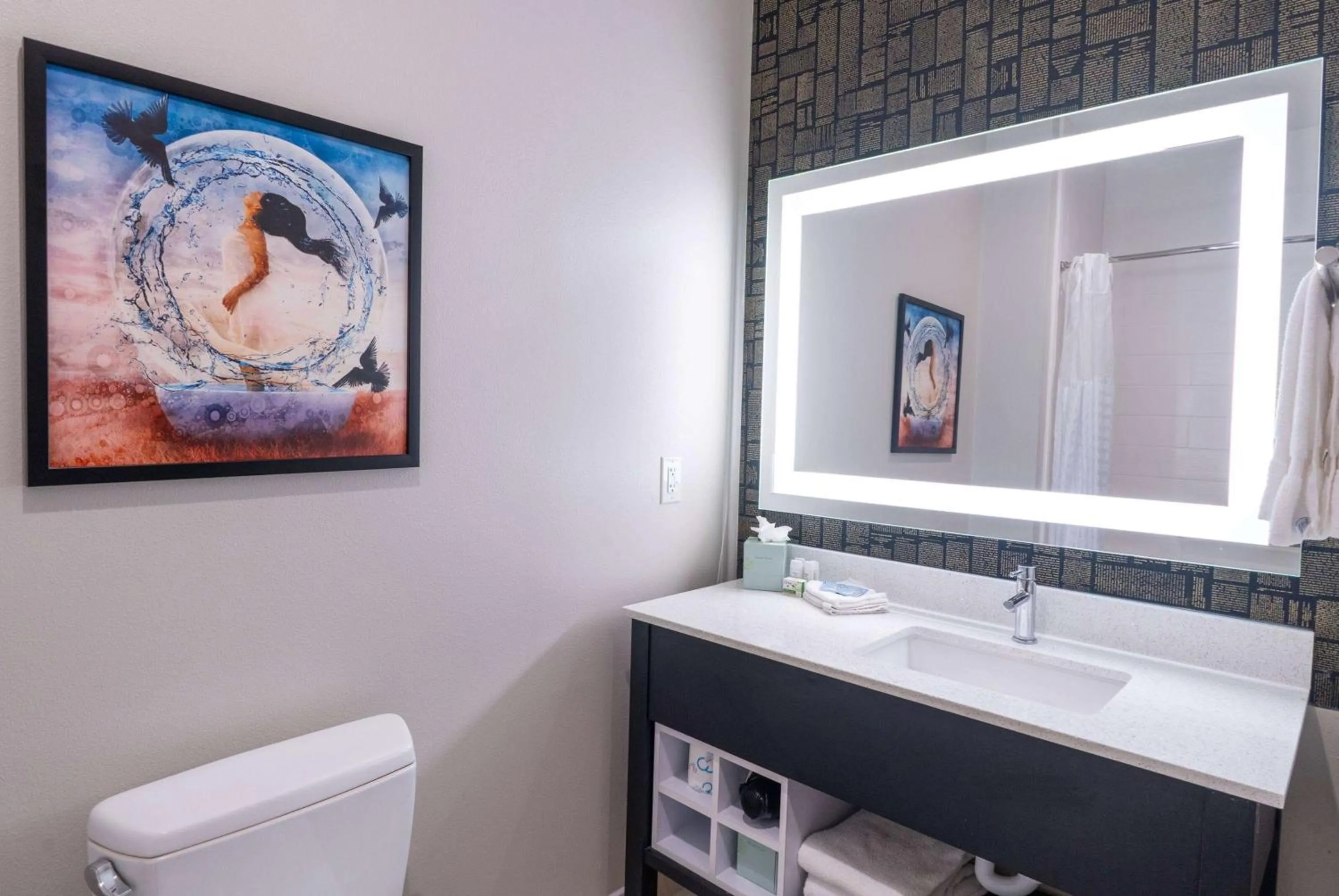 TV and multimedia in La Quinta Inn & Suites by Wyndham Corpus Christi Southeast