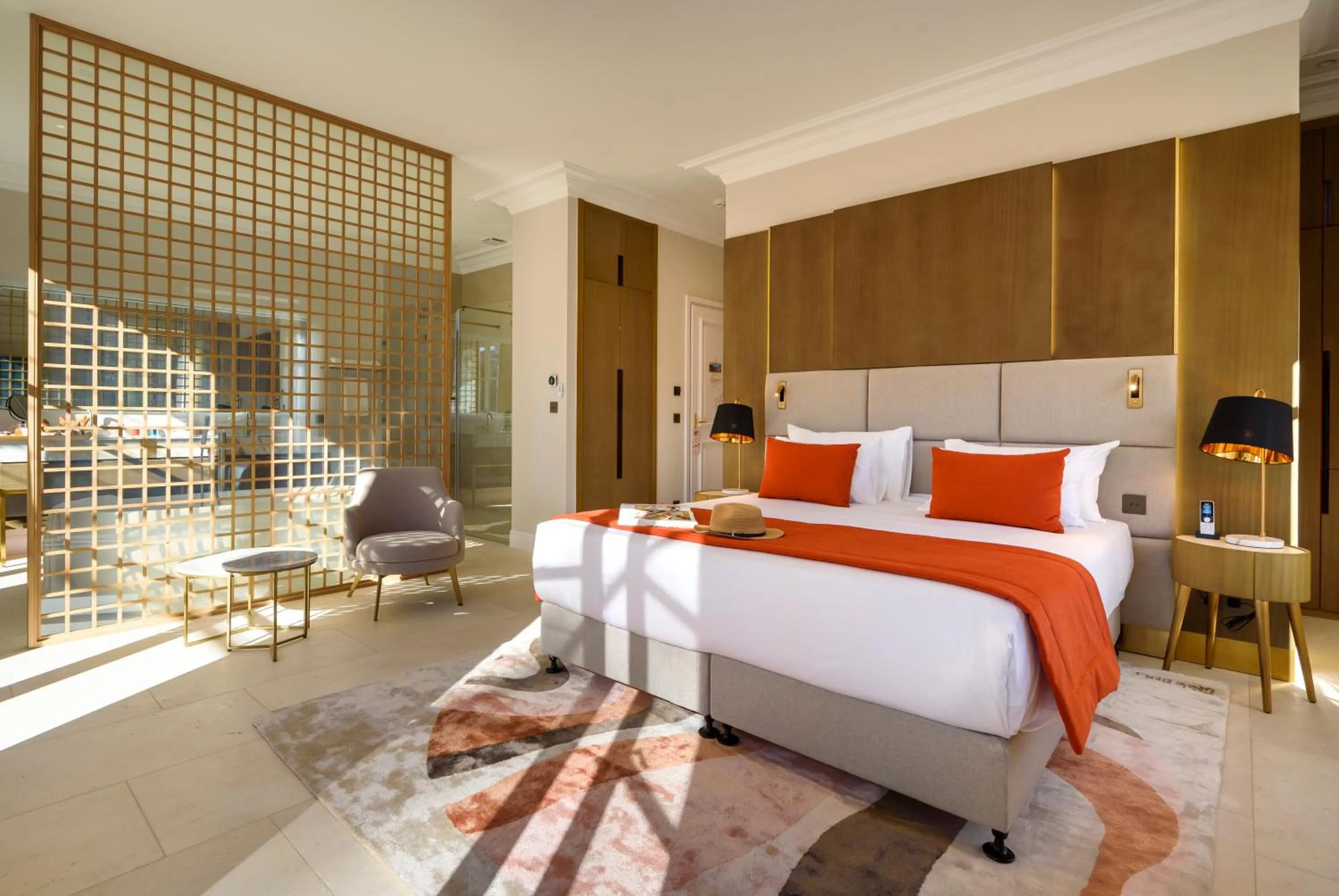 Restaurant/places to eat, Bed in Domaine de Valmouriane