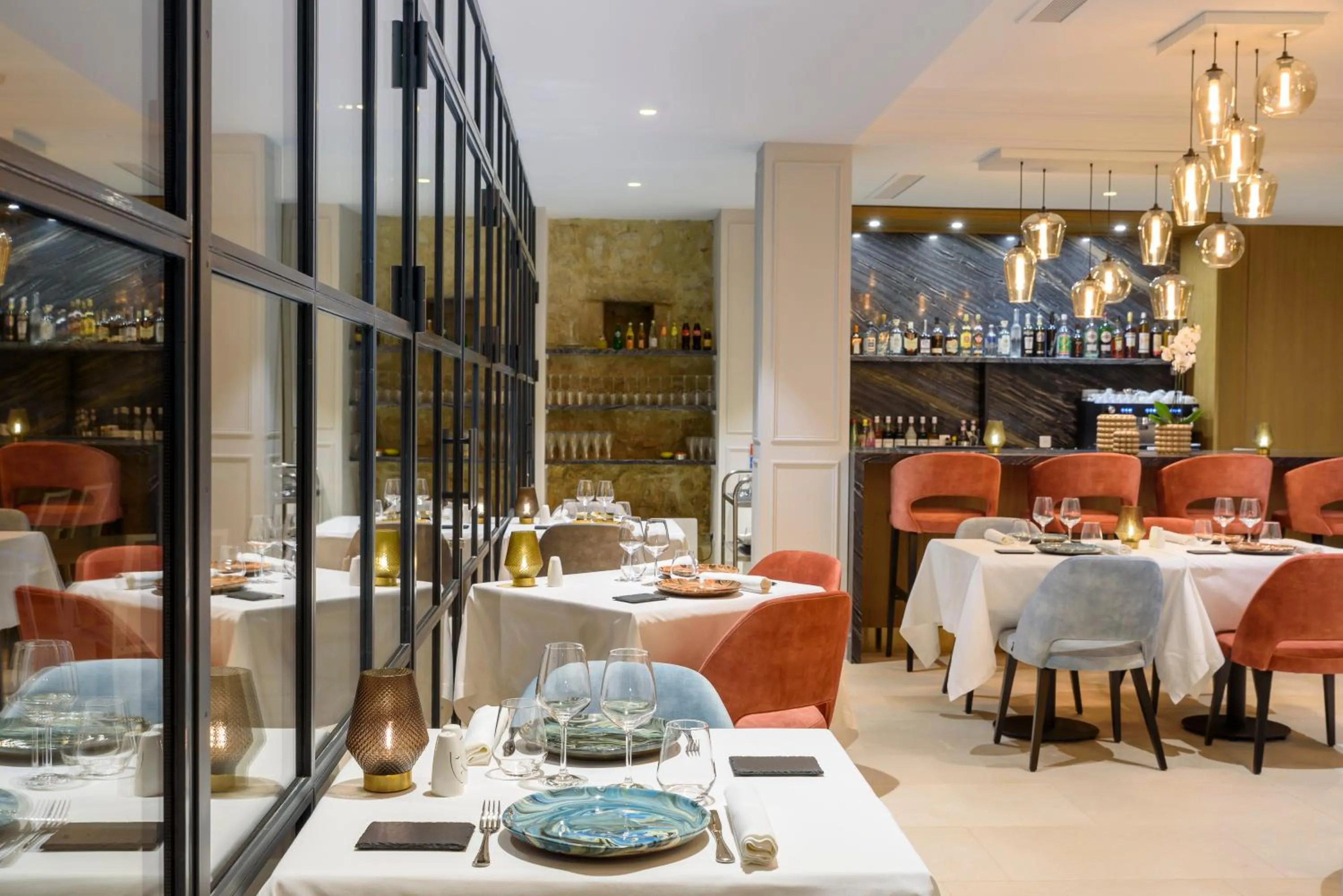 Restaurant/places to eat in Domaine de Valmouriane