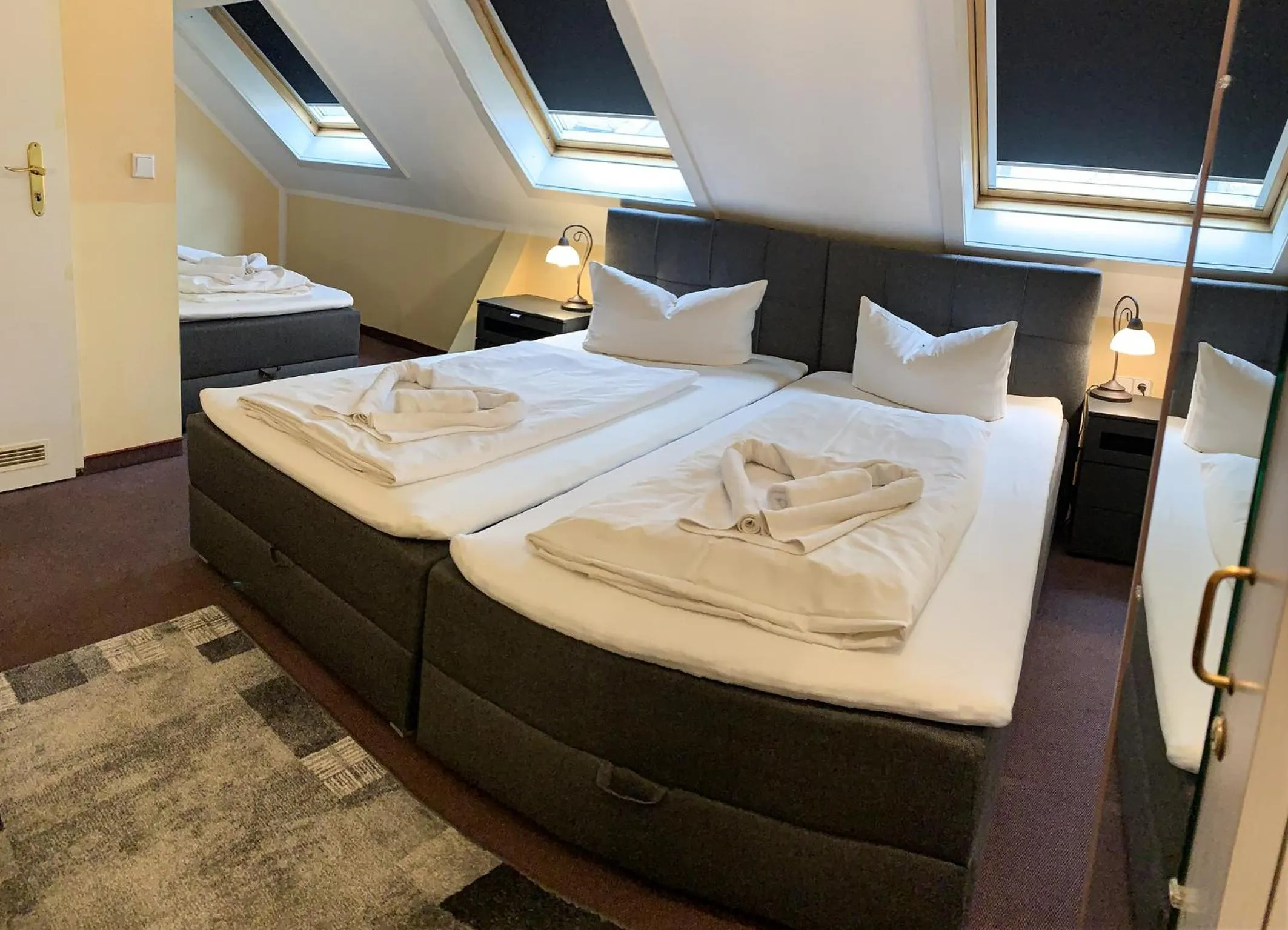 Photo of the whole room, Bed in Hotel Carl von Clausewitz