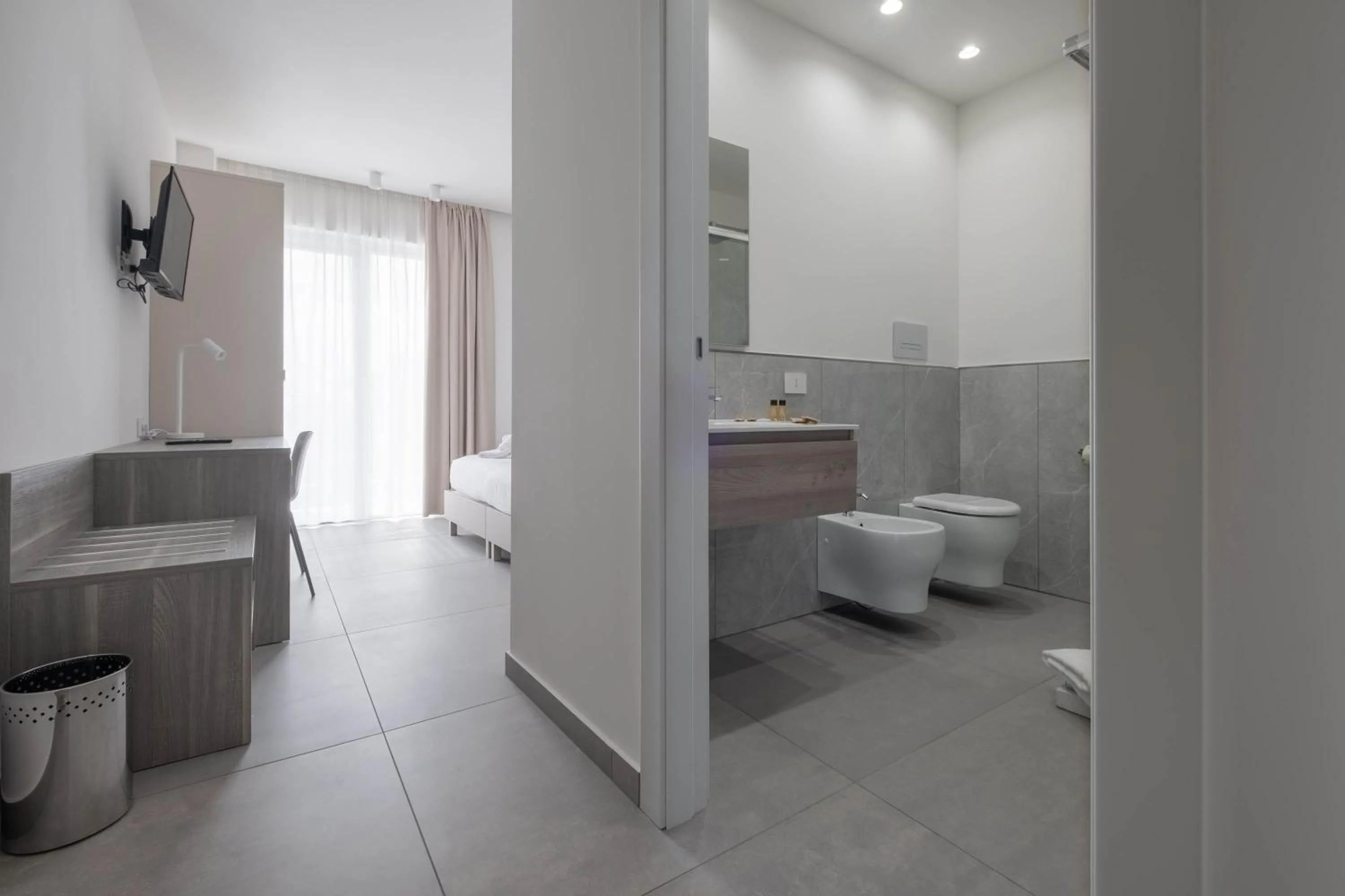 Bedroom in Hotel 1921