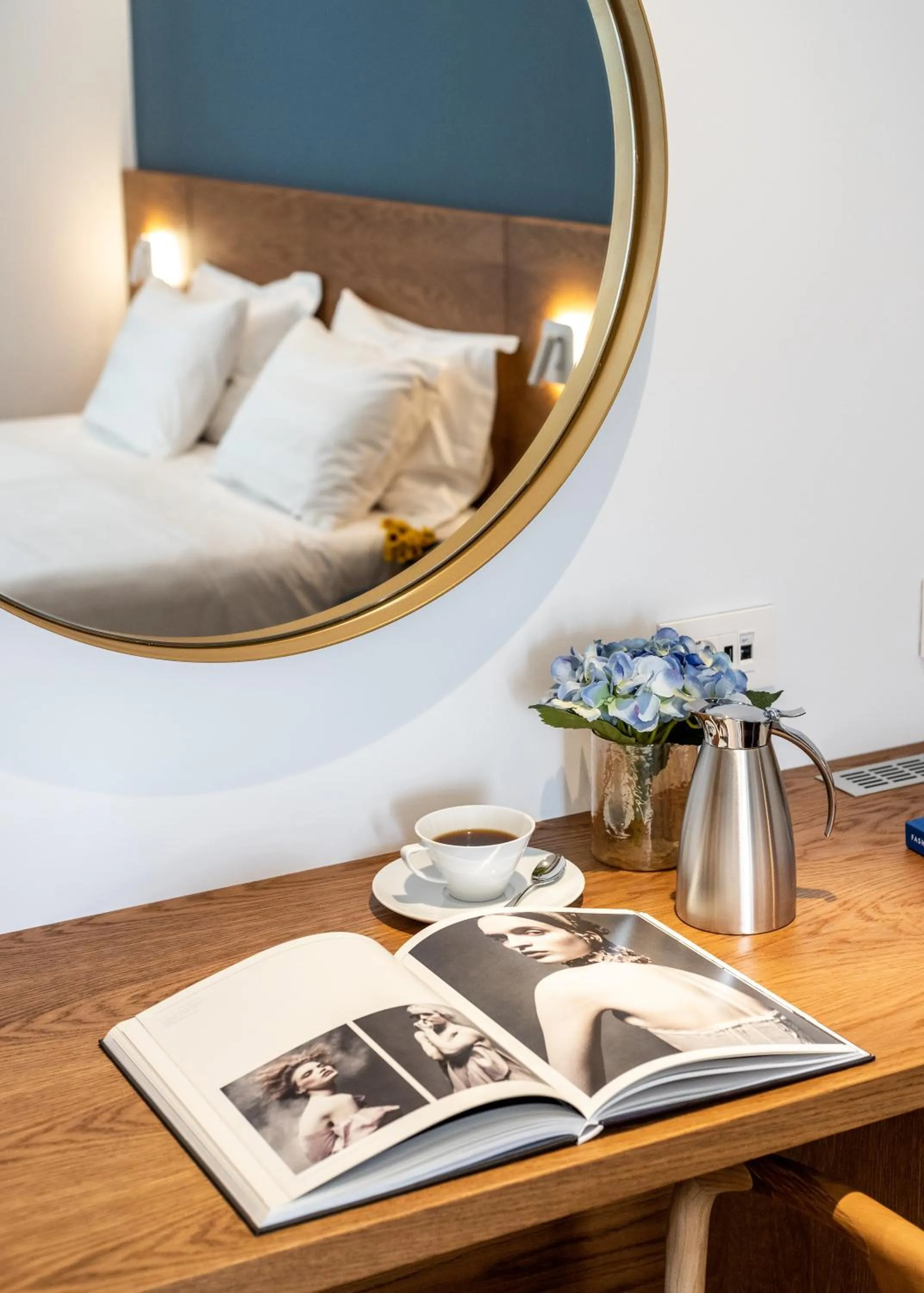 Photo of the whole room, Bed in DAYS City Suites