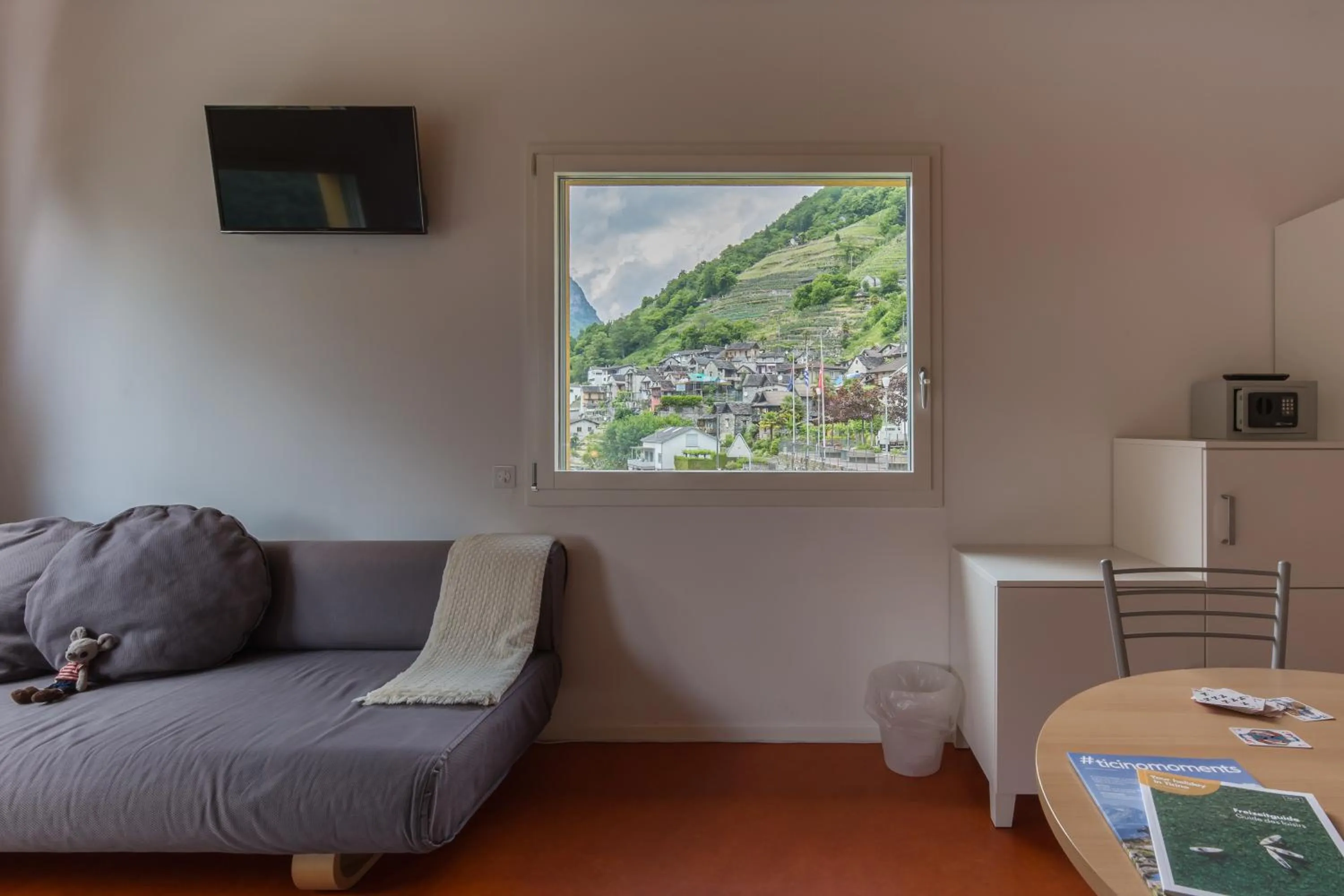 TV and multimedia in Hotel Pizzo Vogorno