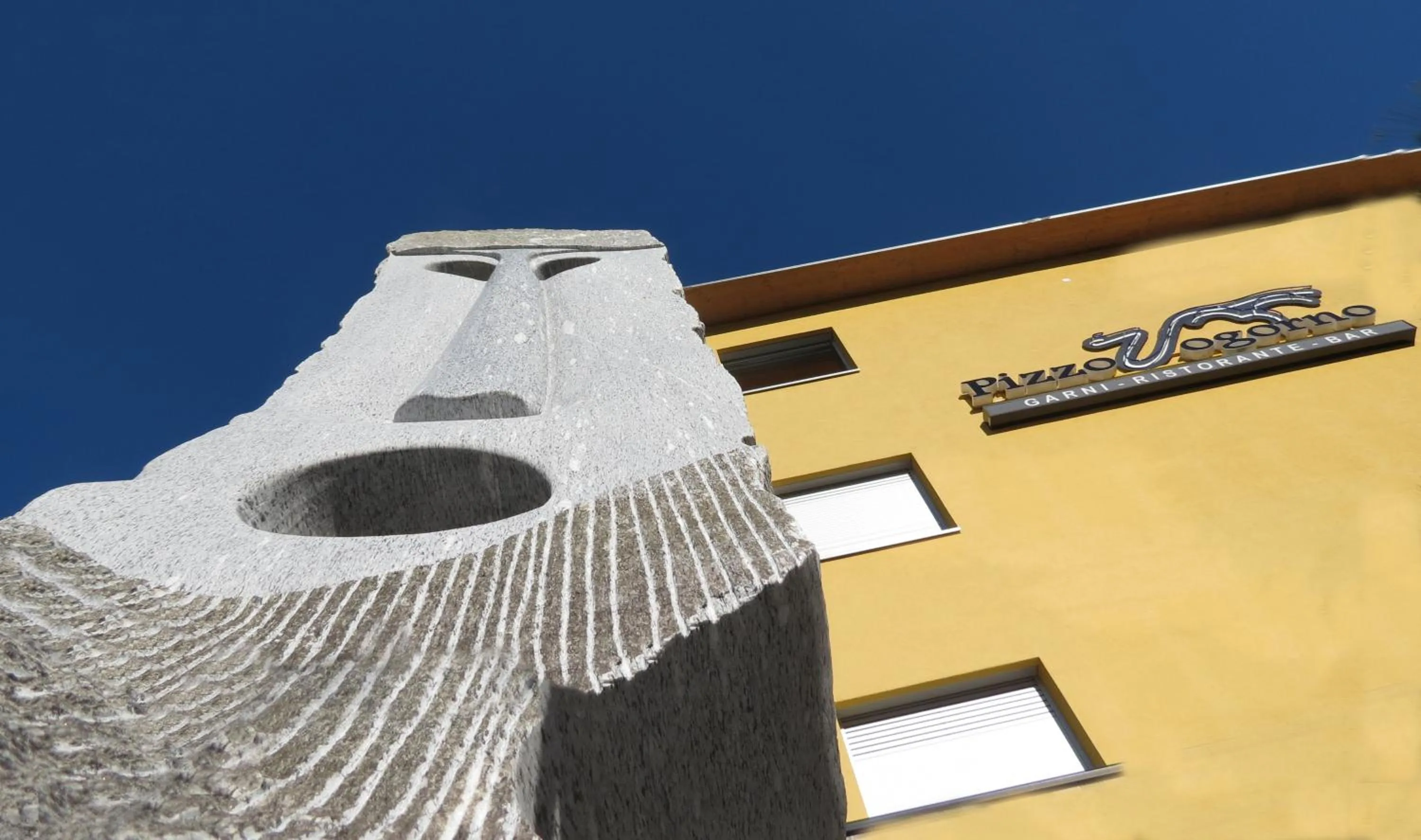 Facade/entrance in Hotel Pizzo Vogorno