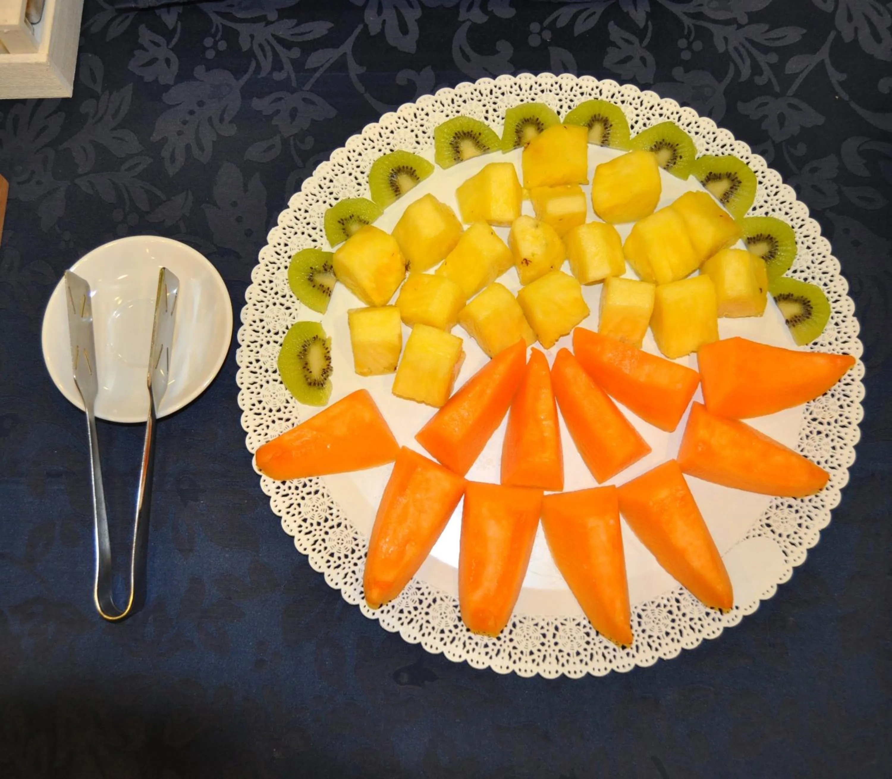 Breakfast in Hotel Susy - Ambienti rinnovati - direttamente su viale Dante e a due passi dal mare
