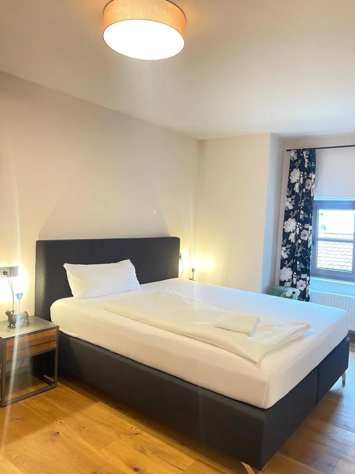 Double Room - single occupancy - Disability Access in Hotelgasthof Kirchenwirt Double Room - single occupancy - Disability Access in Hotelgasthof Kirchenwirt