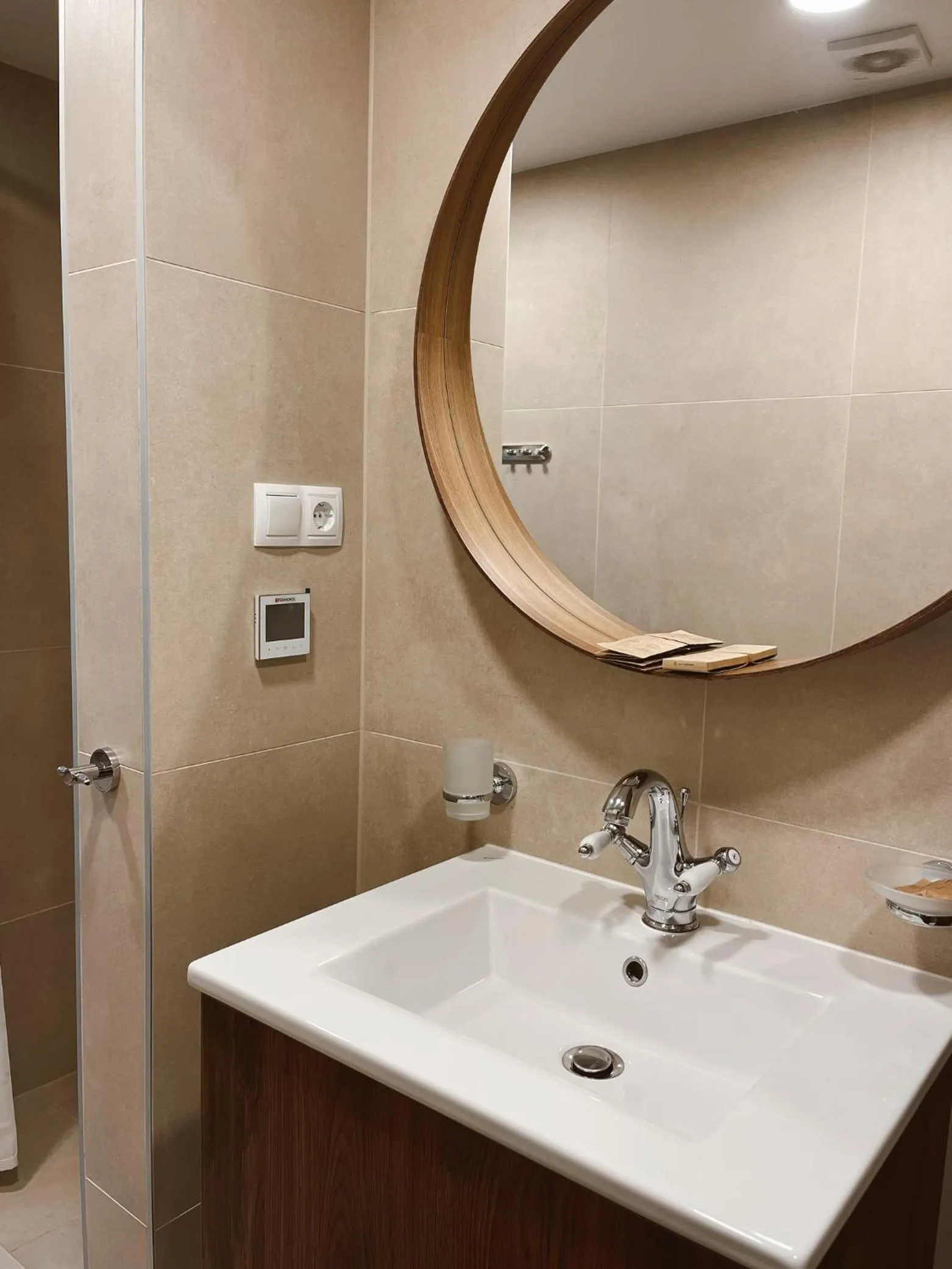 Bathroom in Nidos Banga