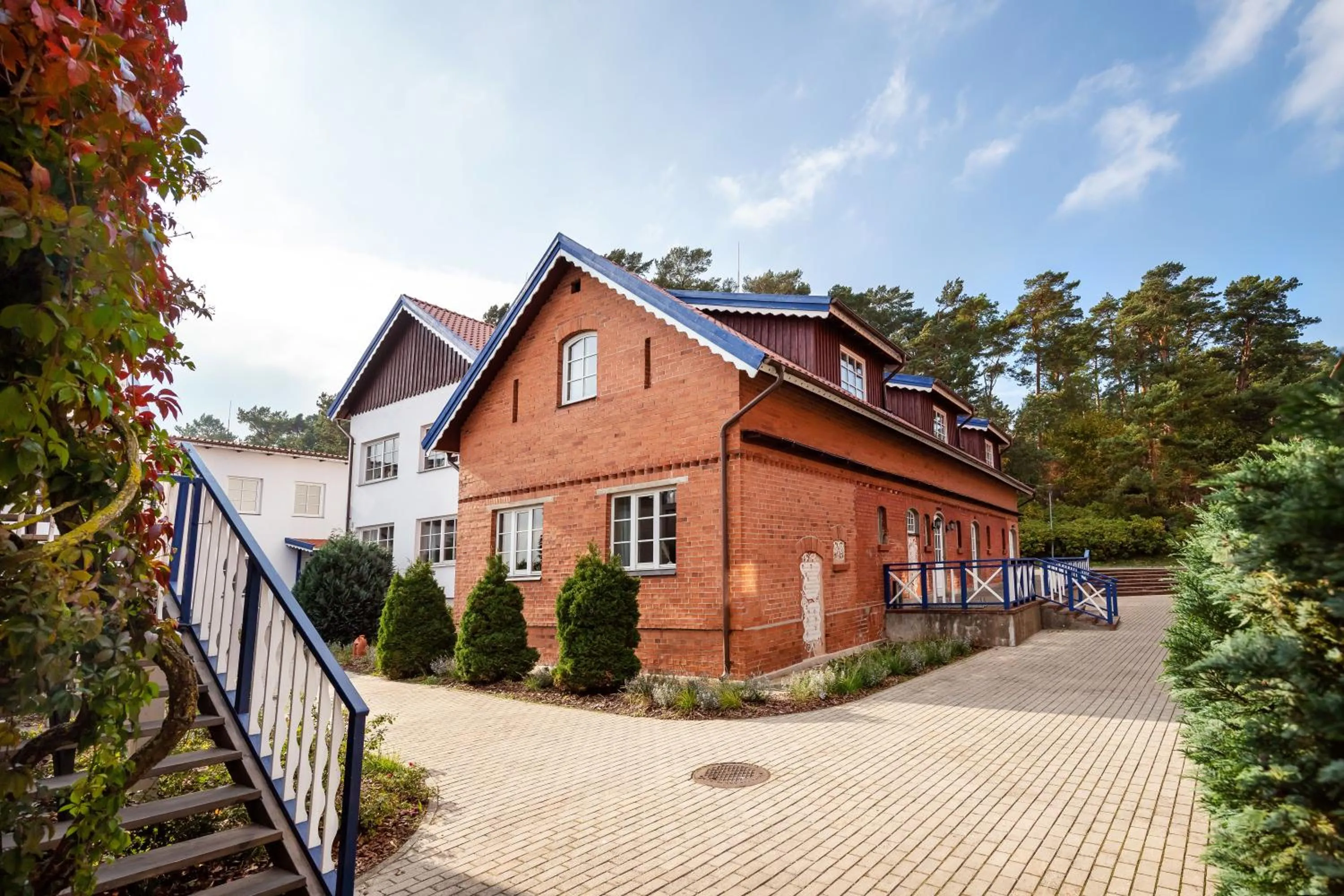 Property building in Nidos Banga