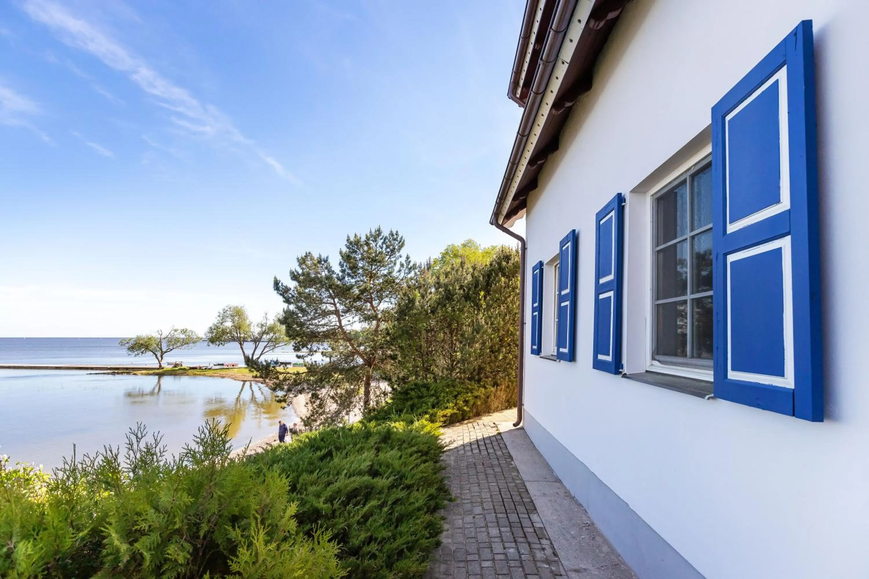 Property building in Nidos Banga