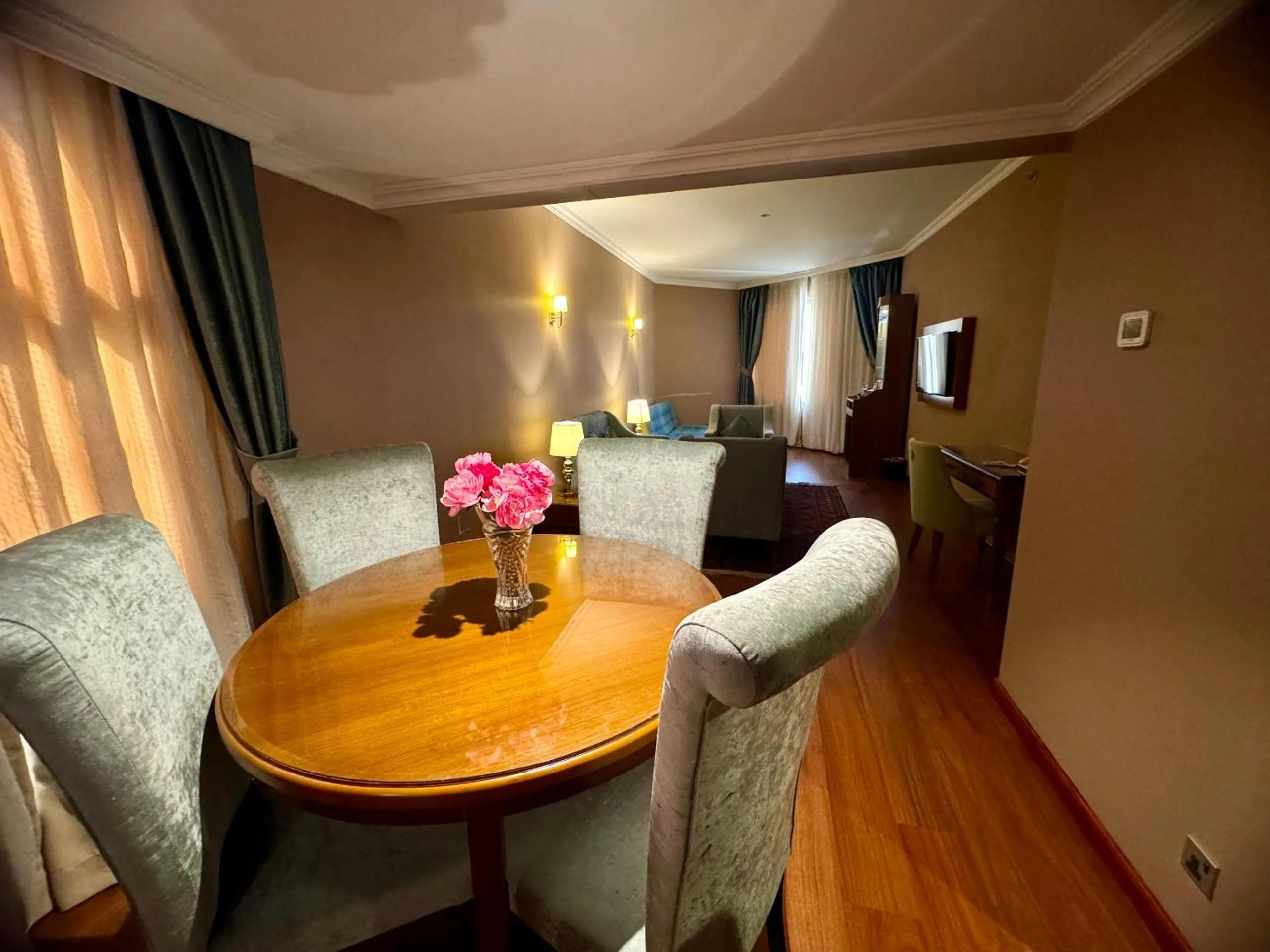 Dining area in Jeddah Grand Hotel