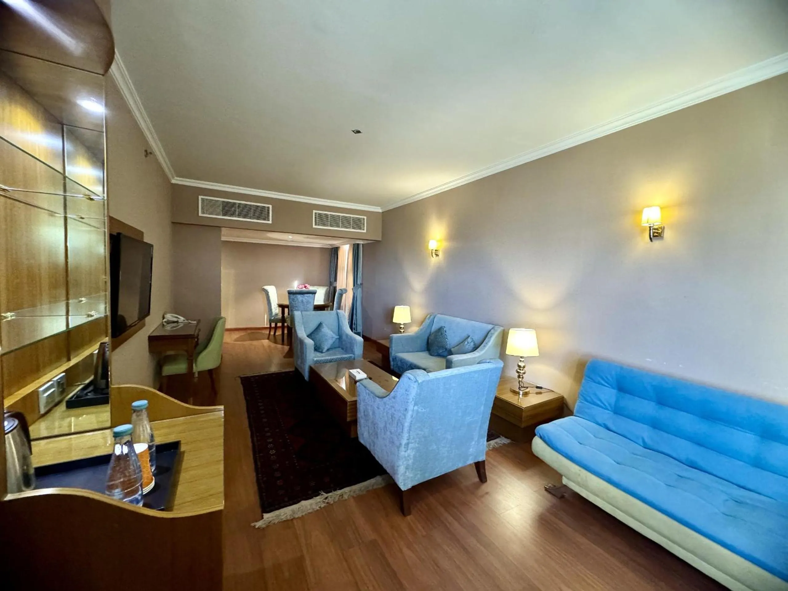 Living room in Jeddah Grand Hotel