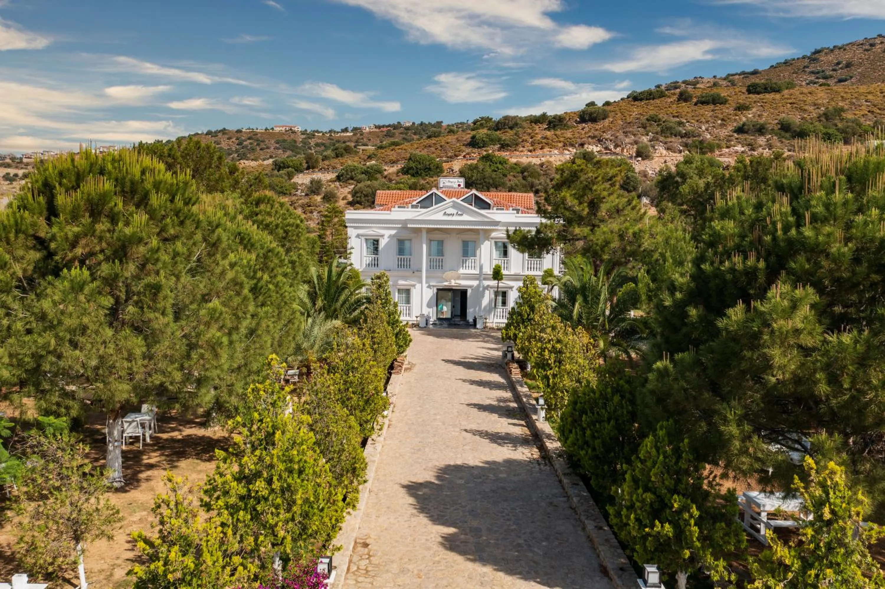 Facade/entrance in Otel Beyaz İnci