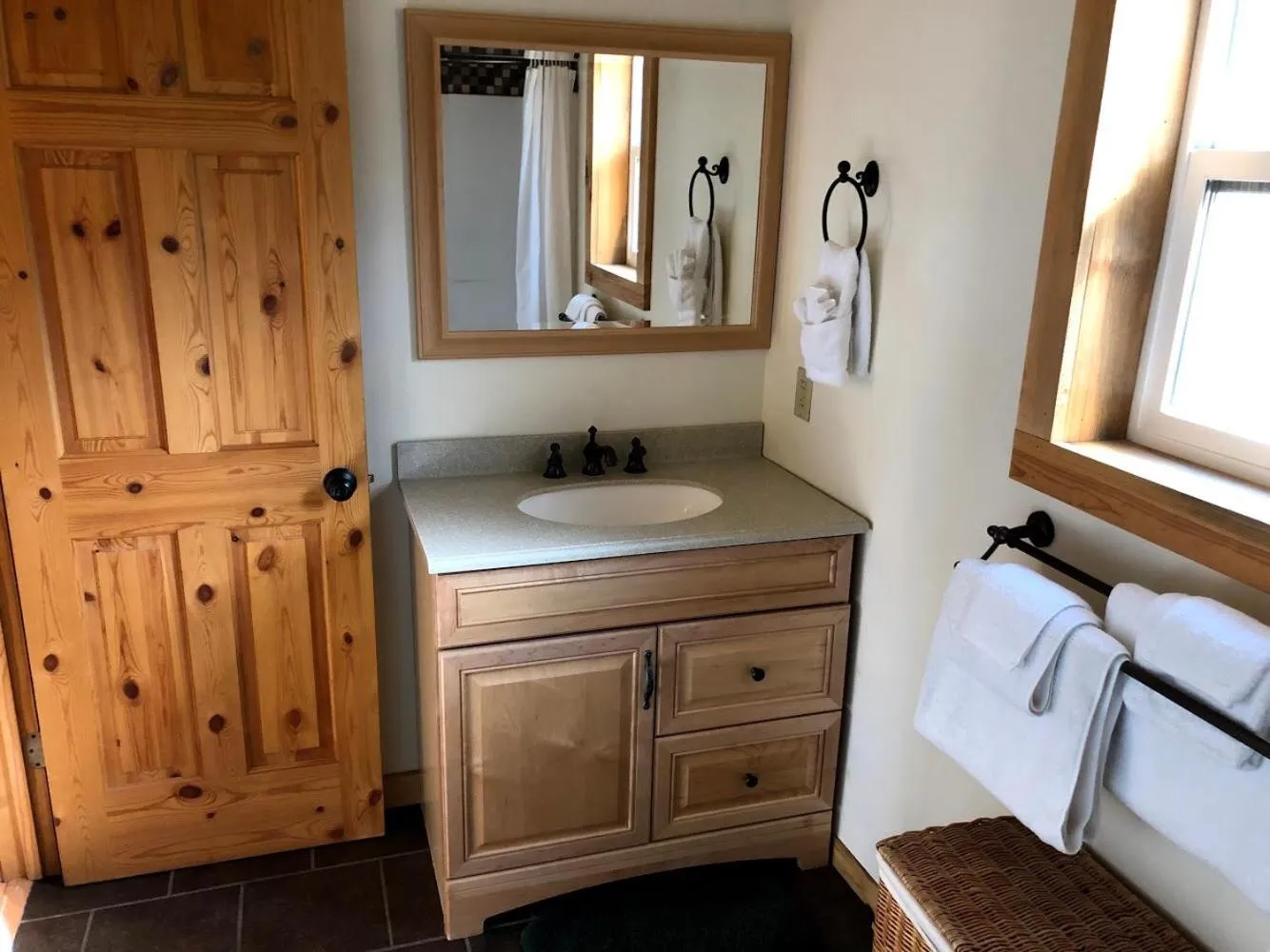Bathroom in Evergreen Lodge at Yosemite