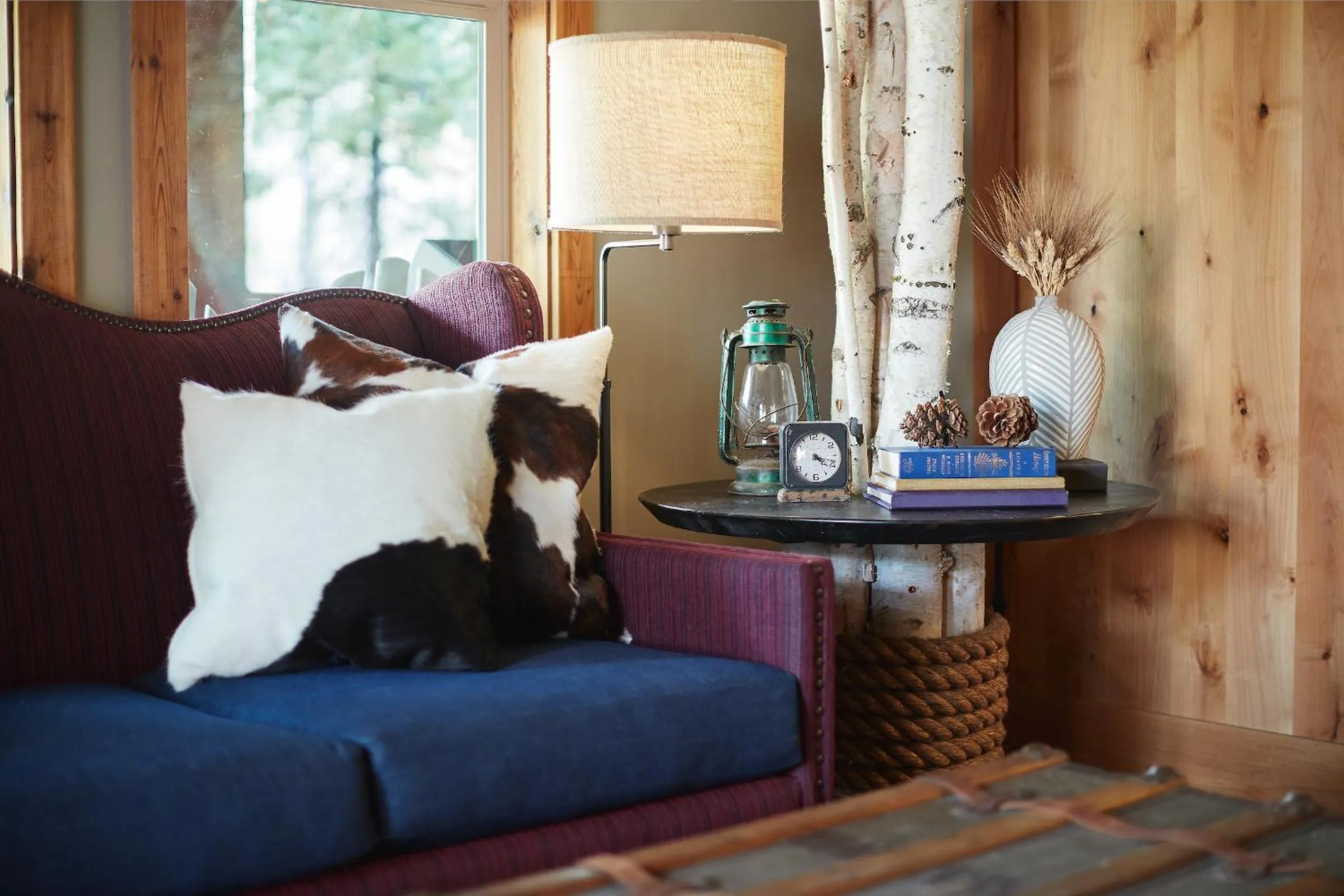 Seating area in Evergreen Lodge at Yosemite