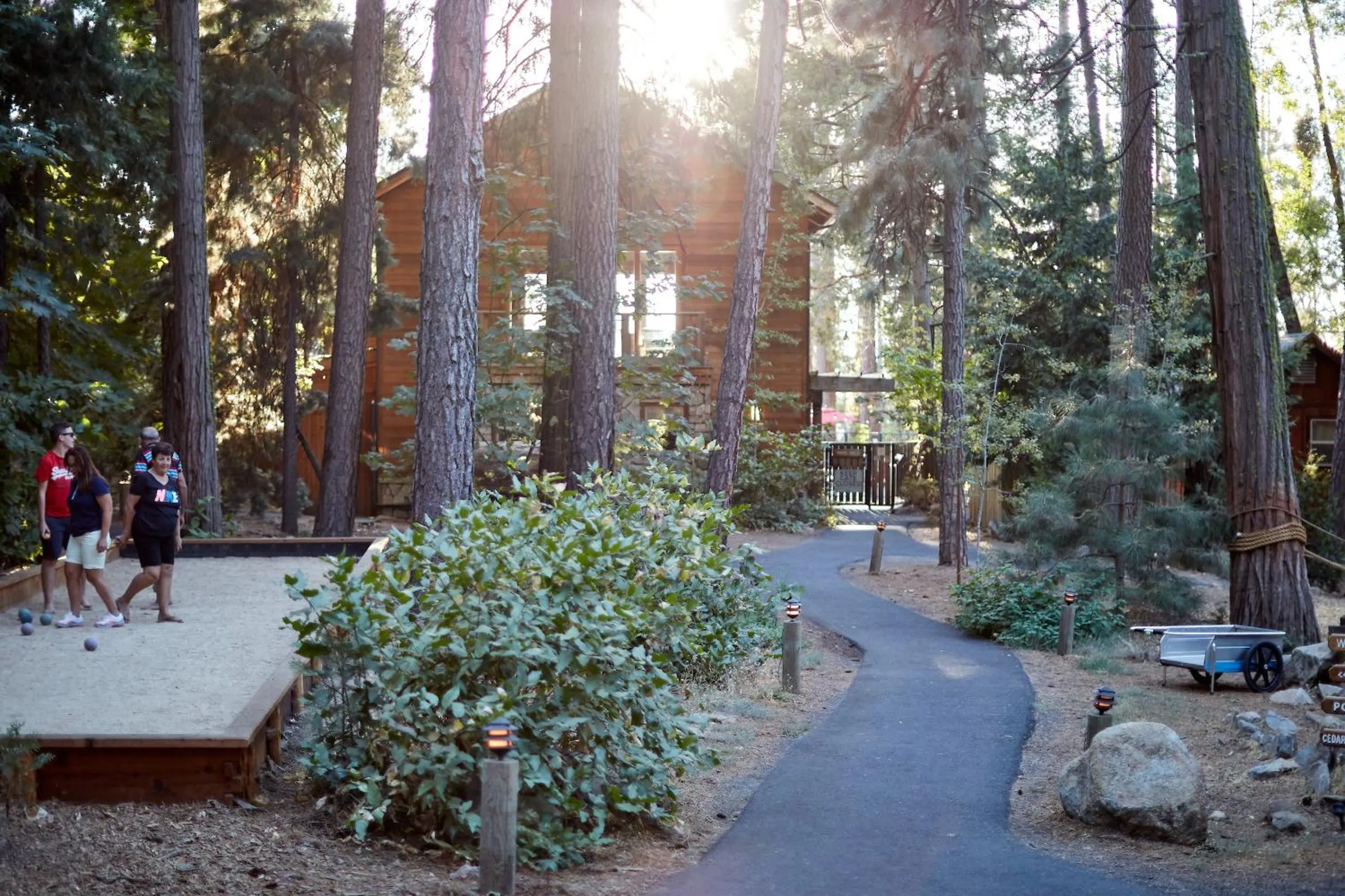 Property building in Evergreen Lodge at Yosemite