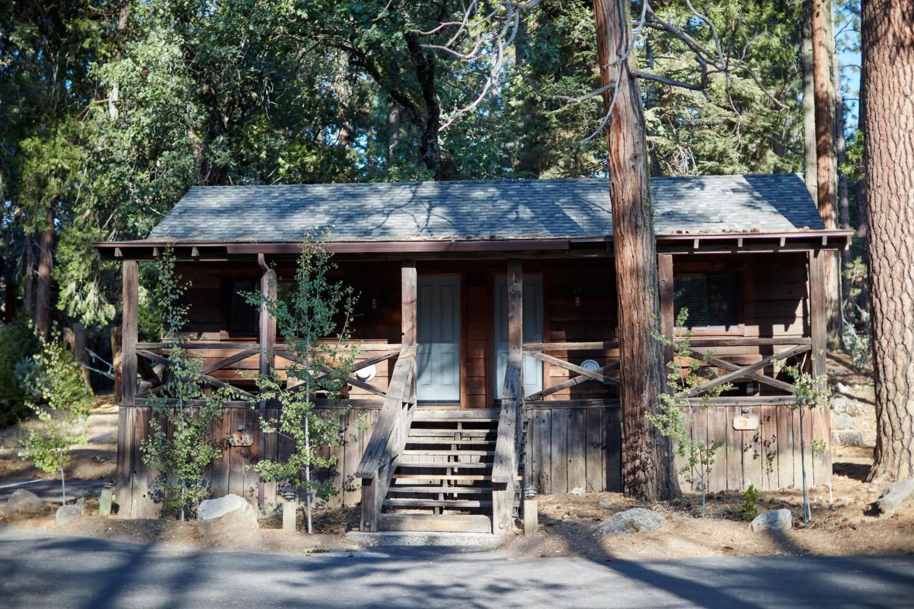 Patio in Evergreen Lodge at Yosemite