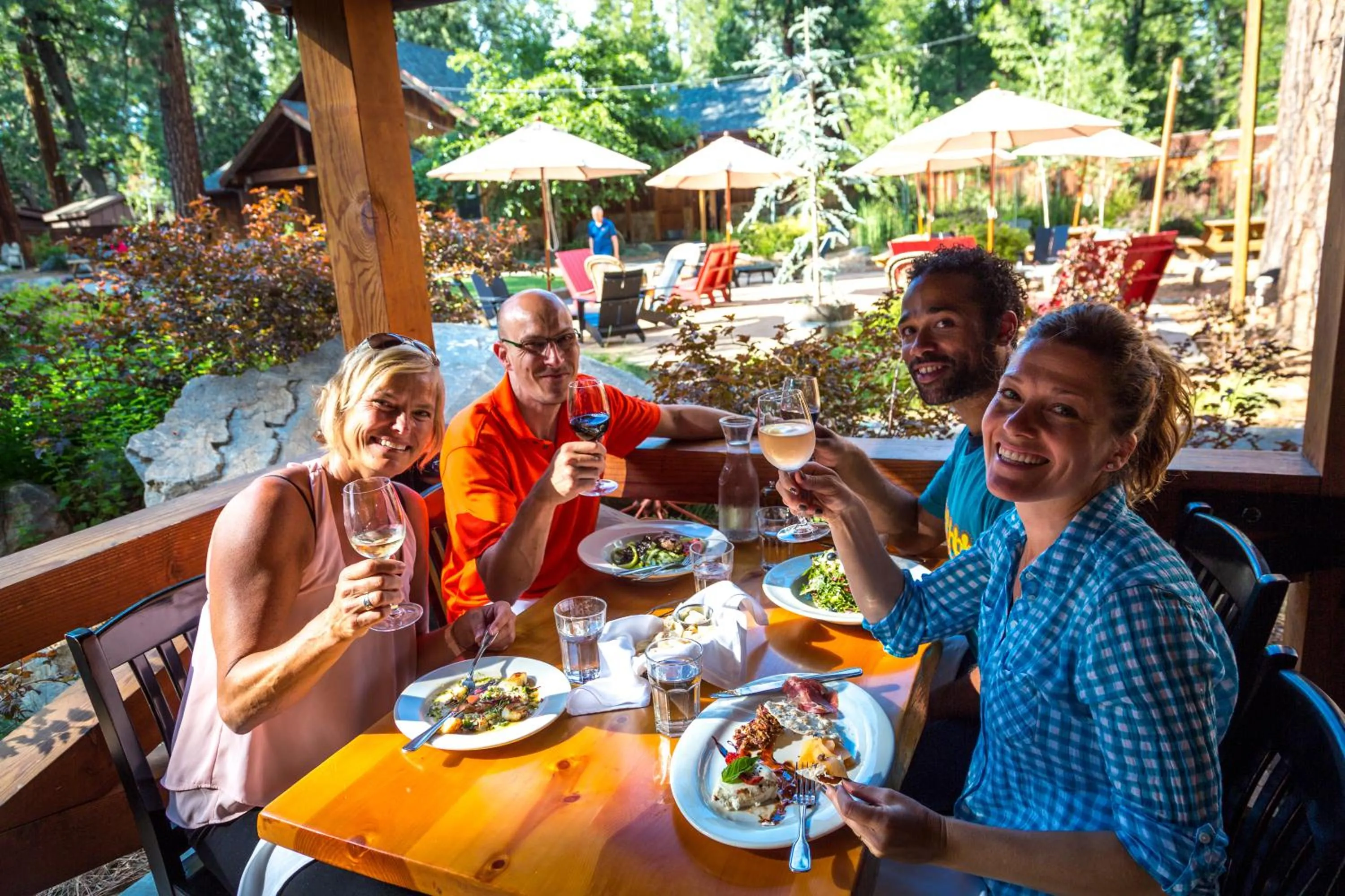 Restaurant/places to eat in Evergreen Lodge at Yosemite