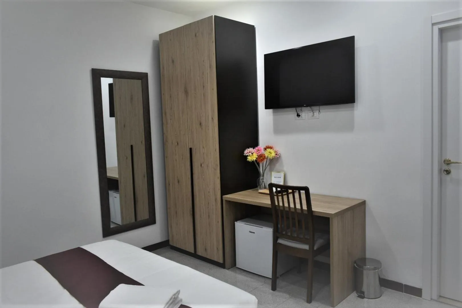 TV and multimedia, Bed in Affittacamere Dianir