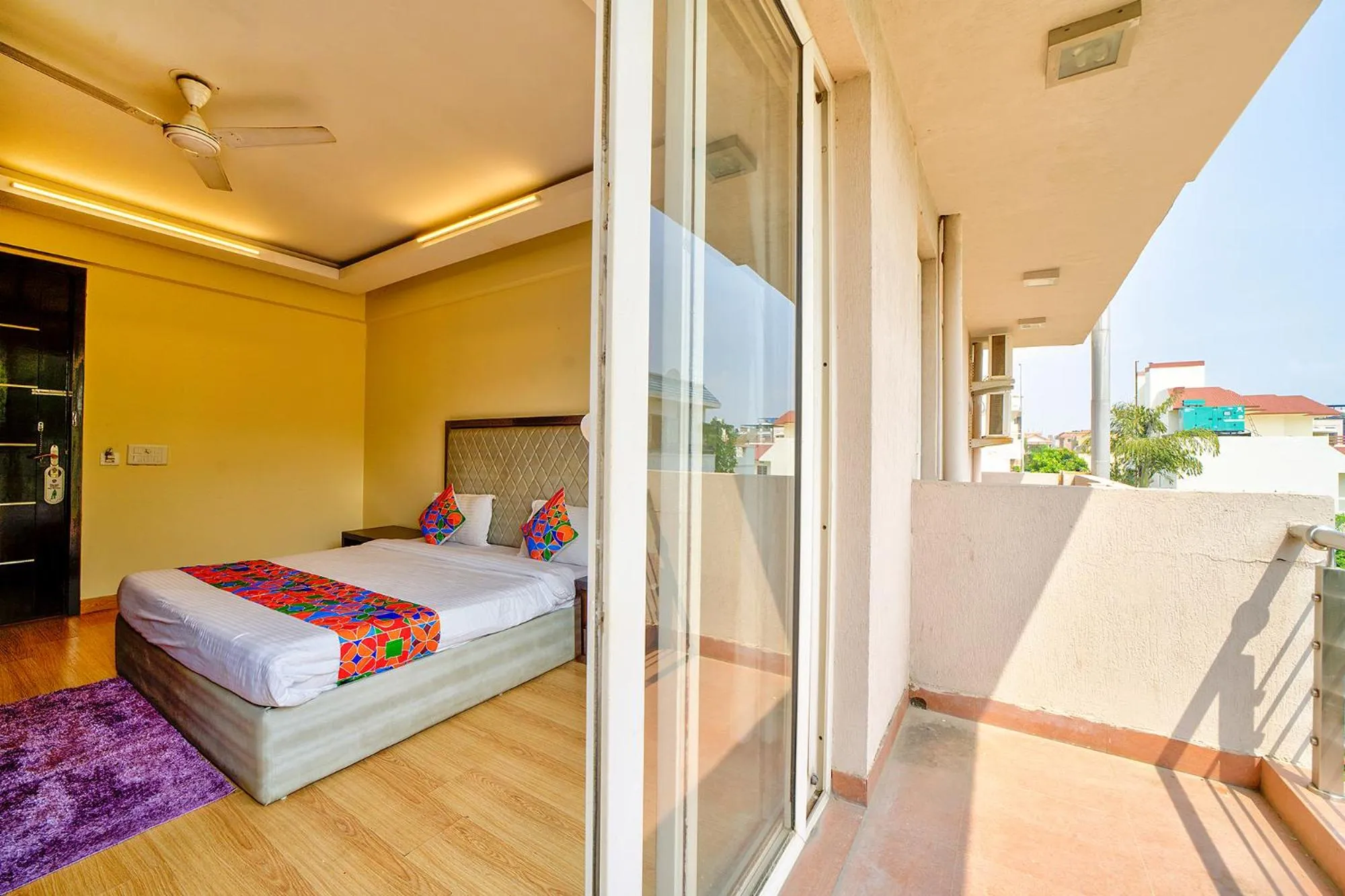 View (from property/room), Bed in FabHotel Rivlet