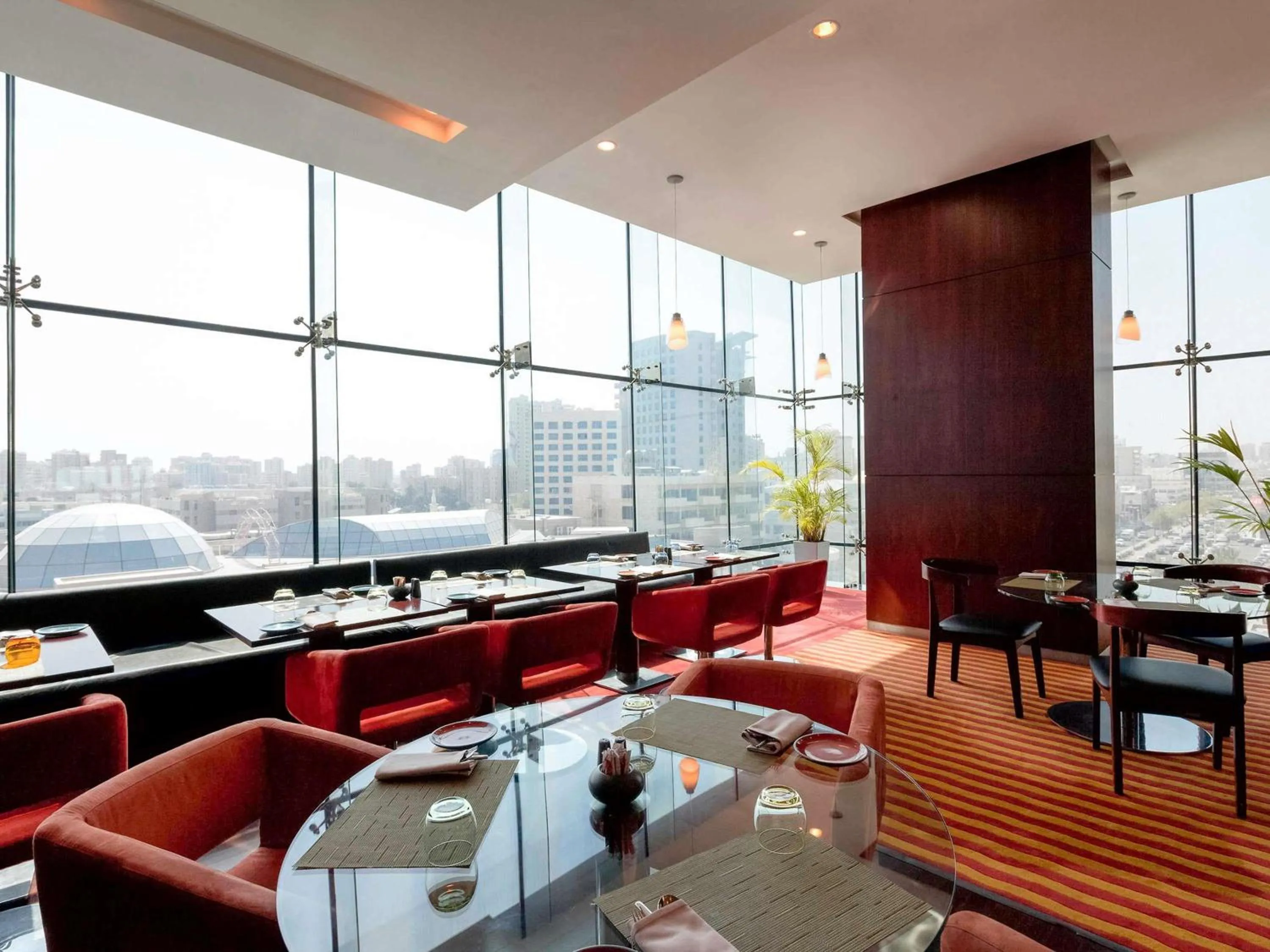 Restaurant/places to eat in ibis Kuwait Salmiya