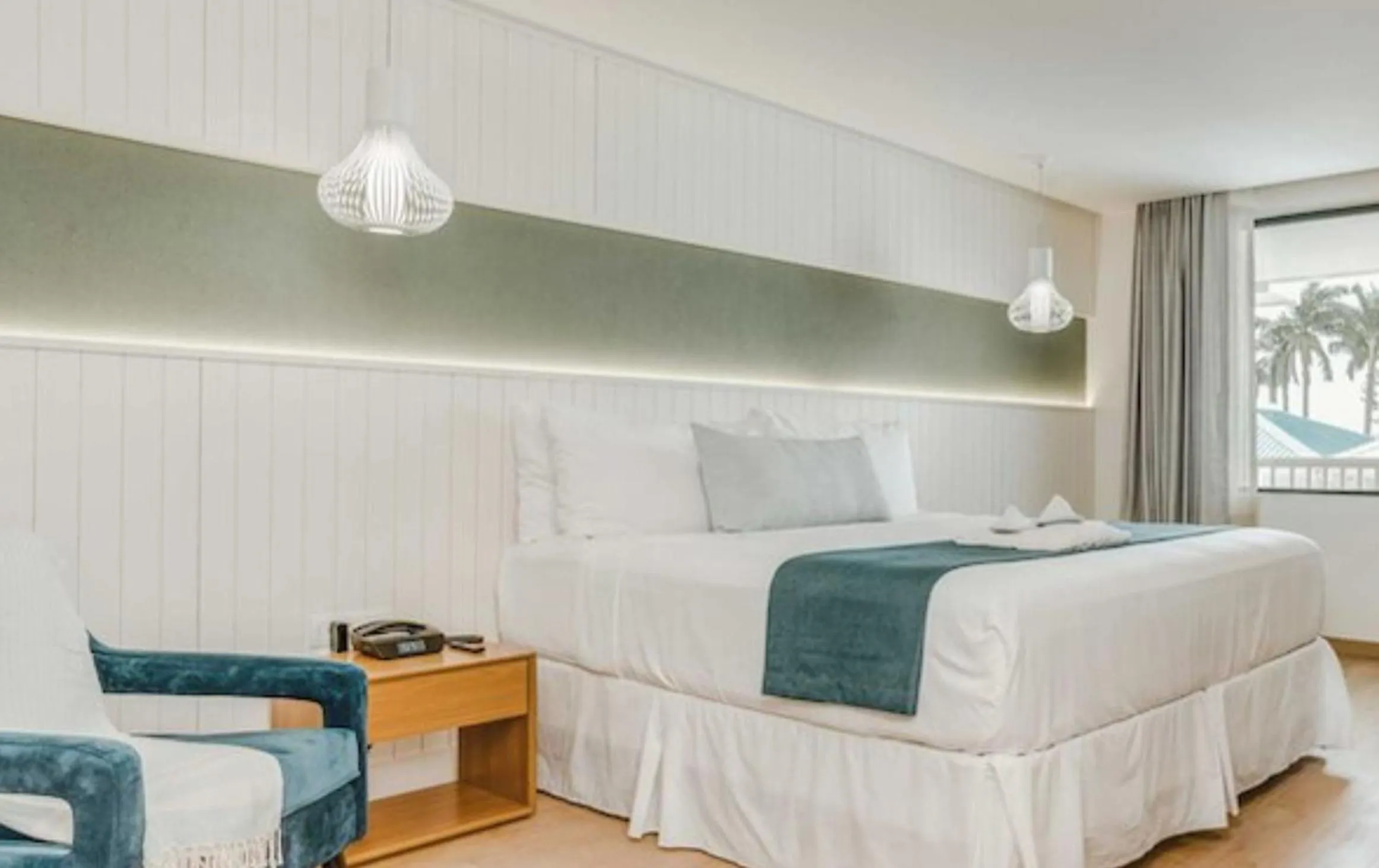 Bedroom, Bed in Fort George Hotel and Spa