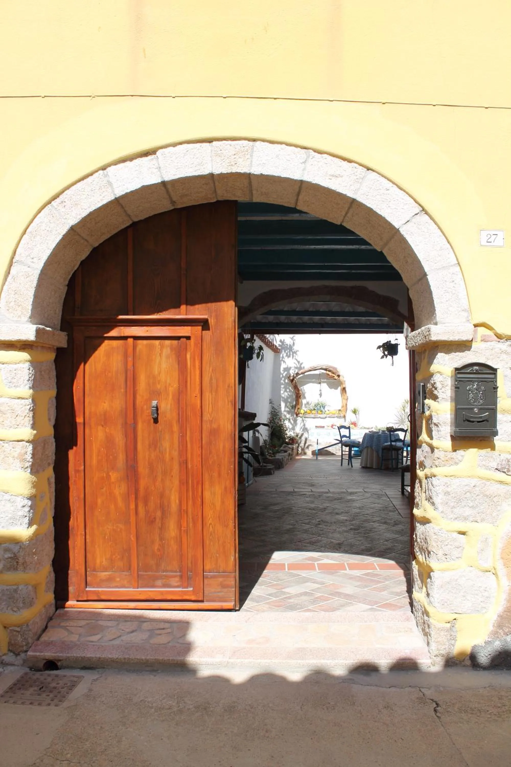Facade/entrance in B&B Piazza Municipio