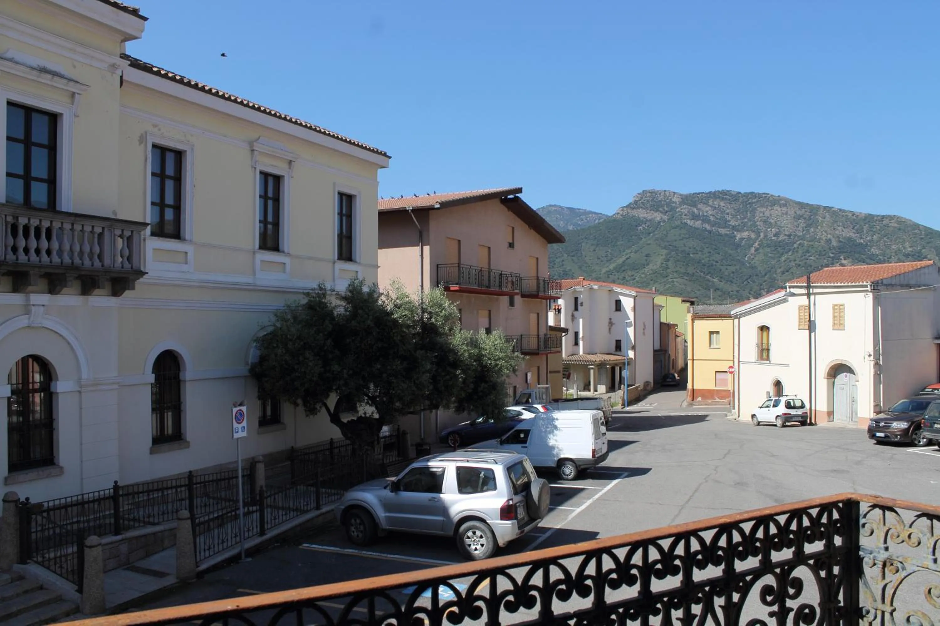 Mountain view in B&B Piazza Municipio