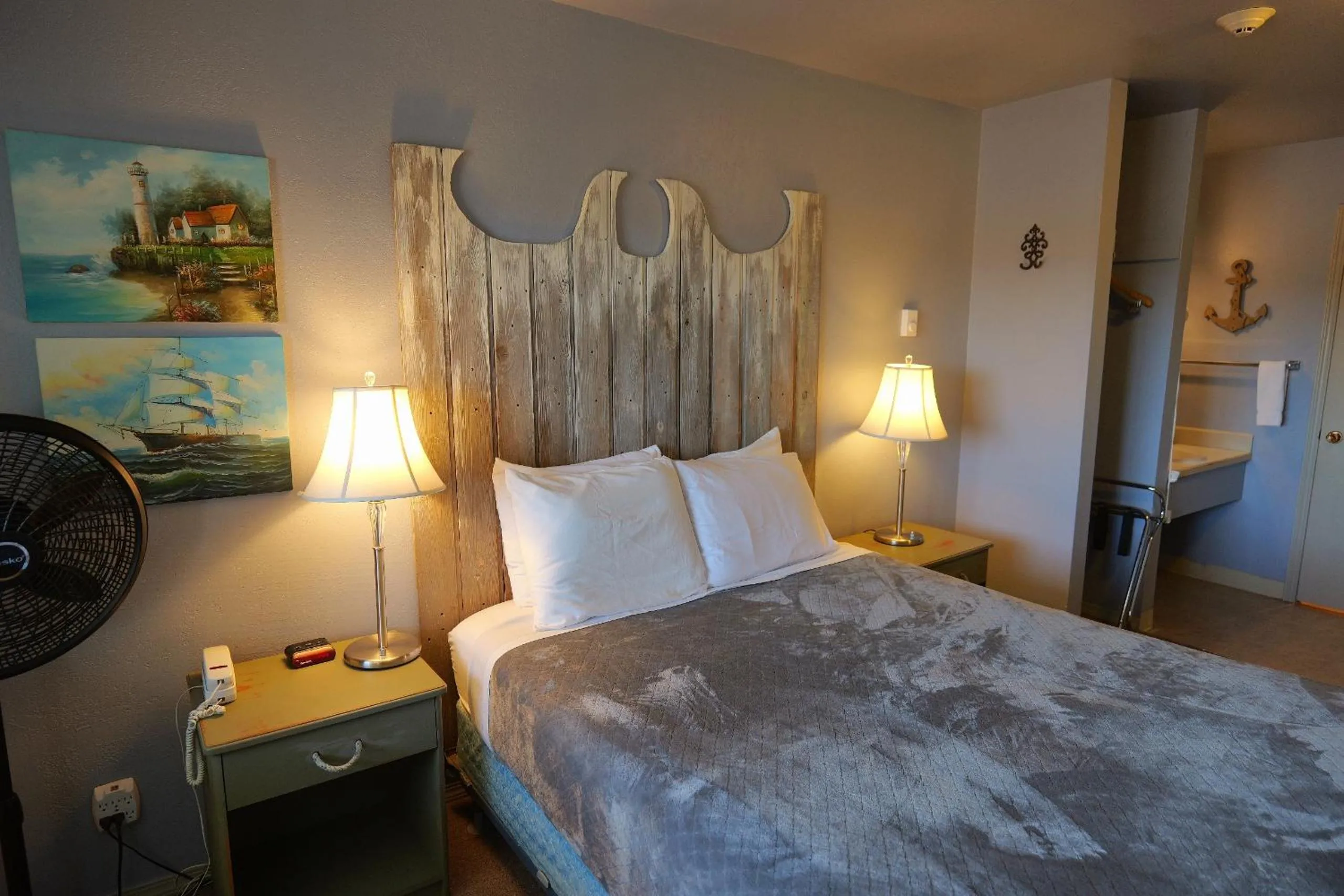 Bed in Chautauqua Resort & Conference Center