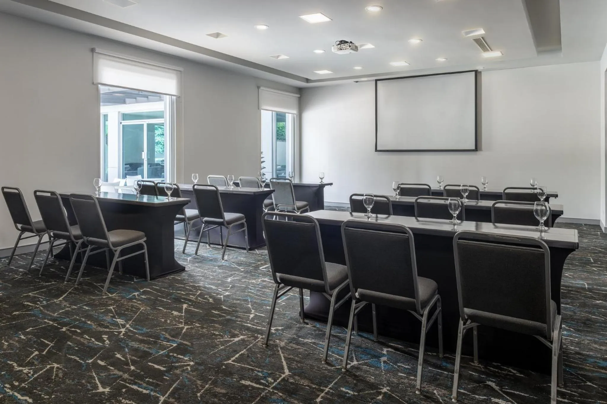 Meeting/conference room in Holiday Inn Express San Jose Forum by IHG