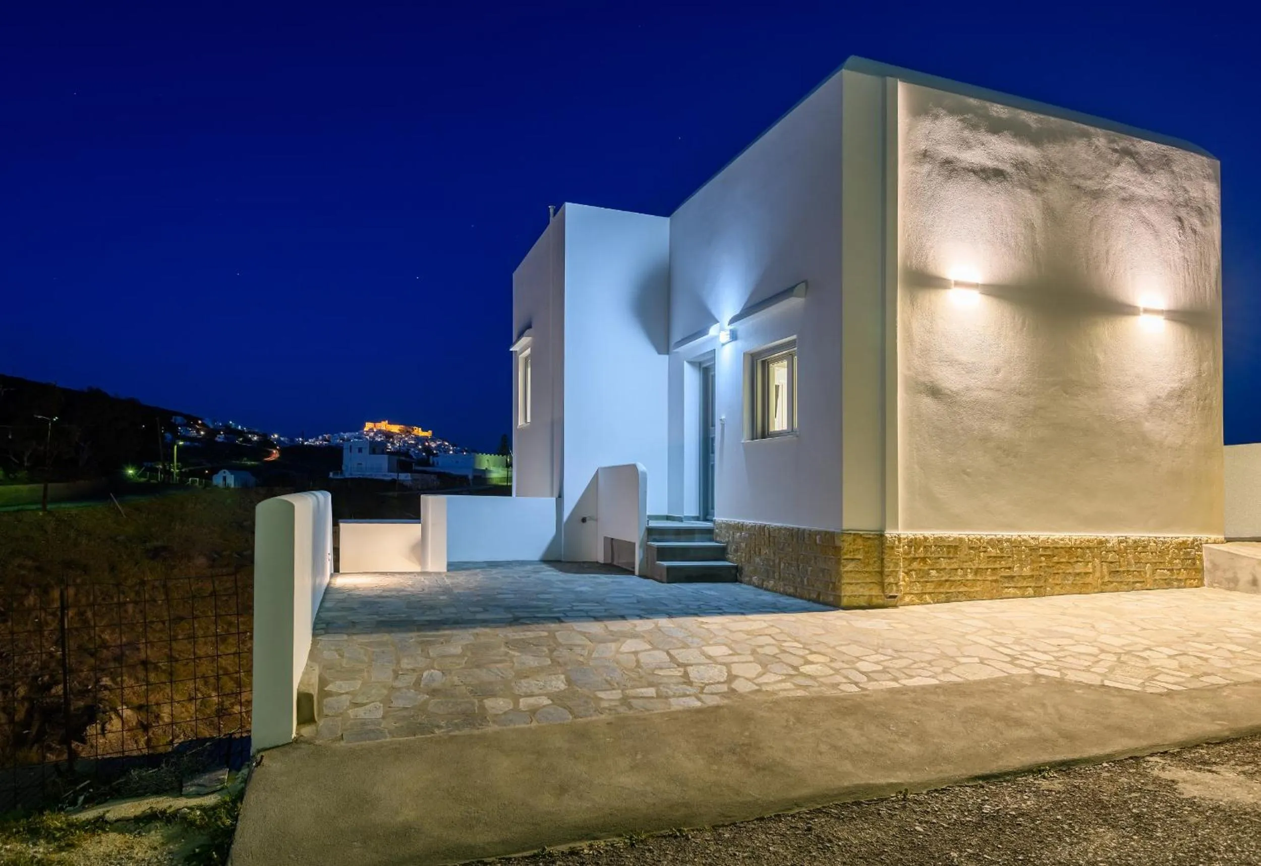 Night in Remezzo Bayfront Suites