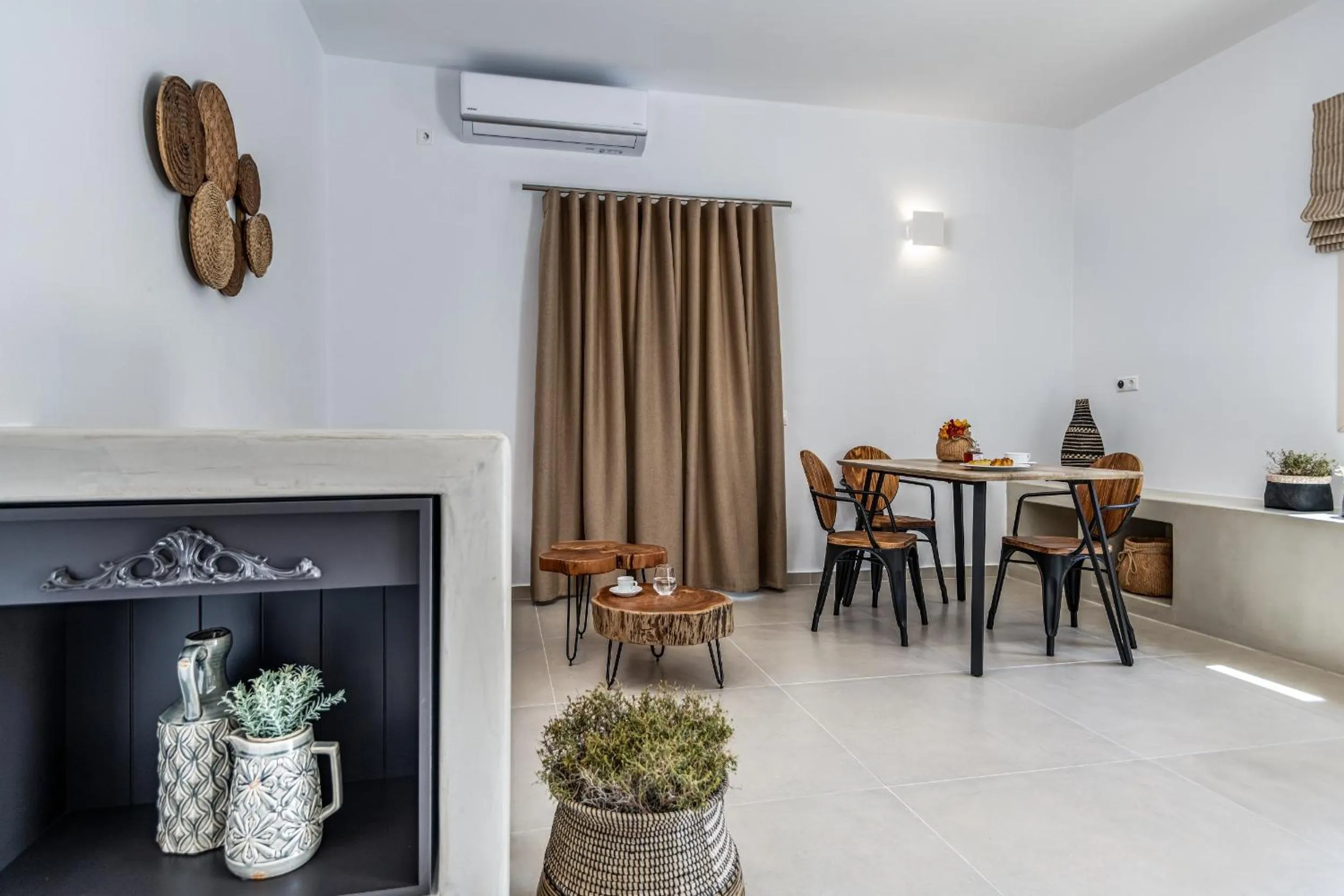 Living room in Remezzo Bayfront Suites