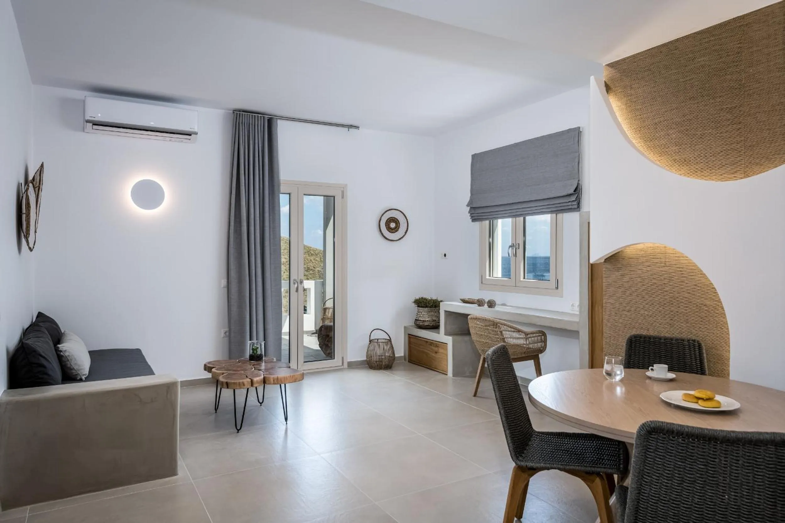 Living room in Remezzo Bayfront Suites