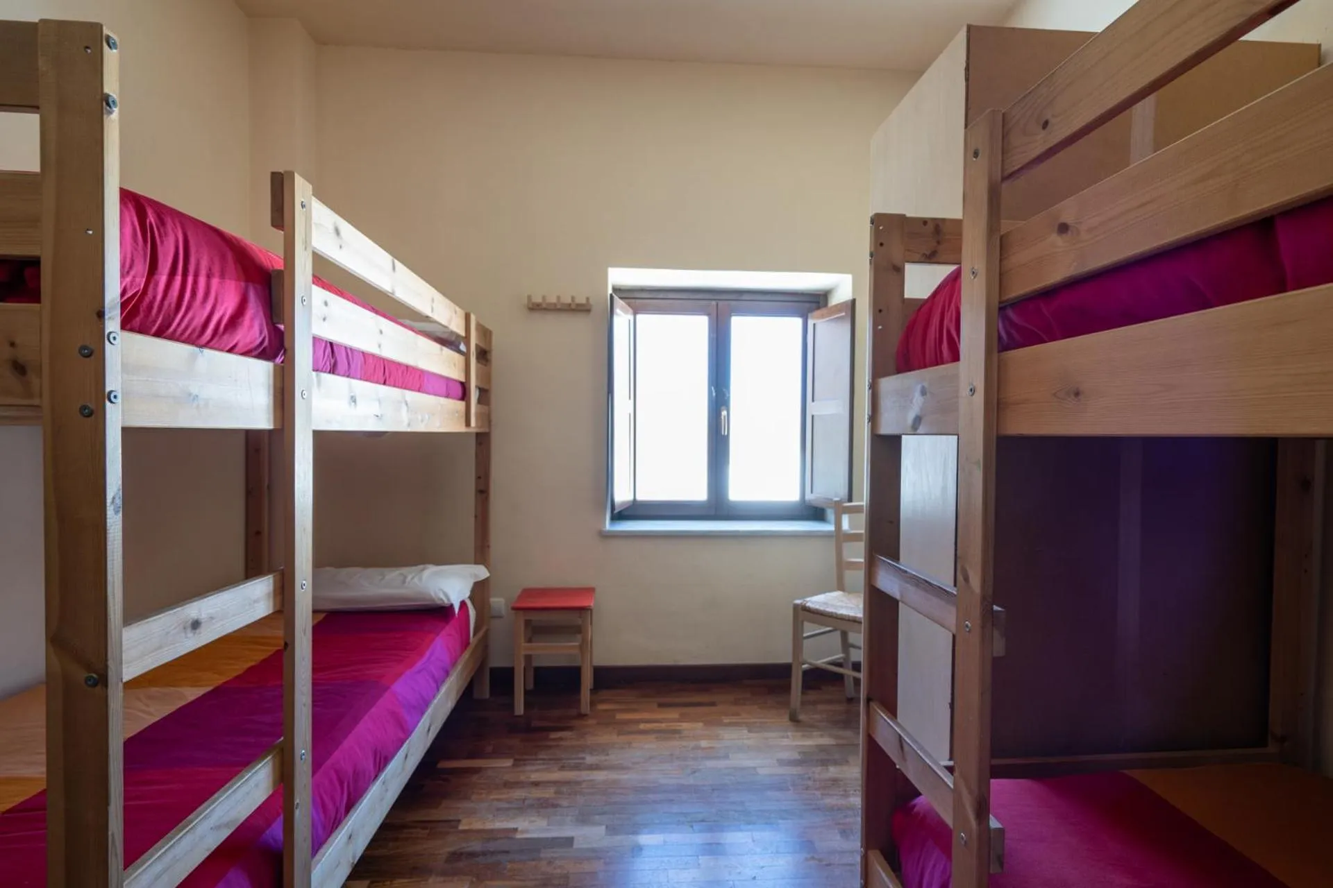 Quadruple Room with Private Bathroom in Rifugio Giuliano Marini