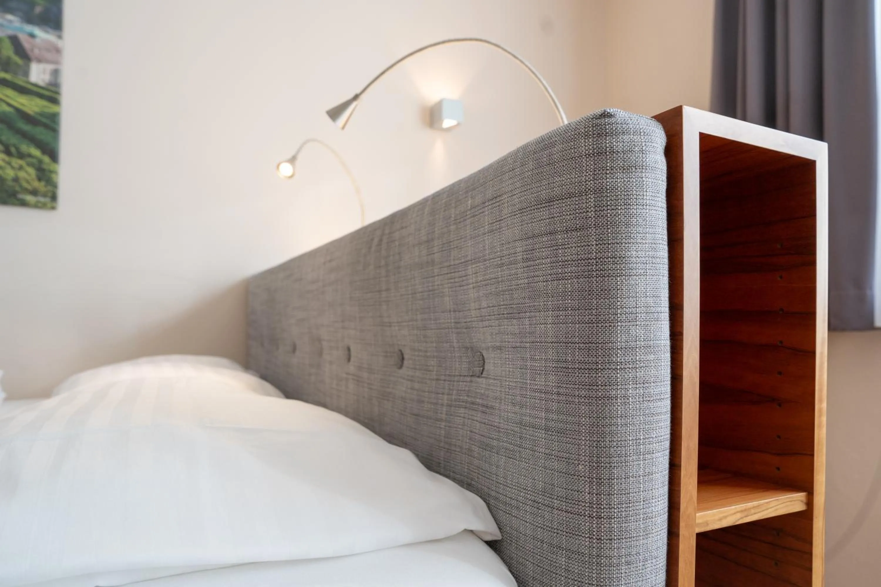 Photo of the whole room, Bed in Das Jedermann Boutiquehotel mit Stadtgarten