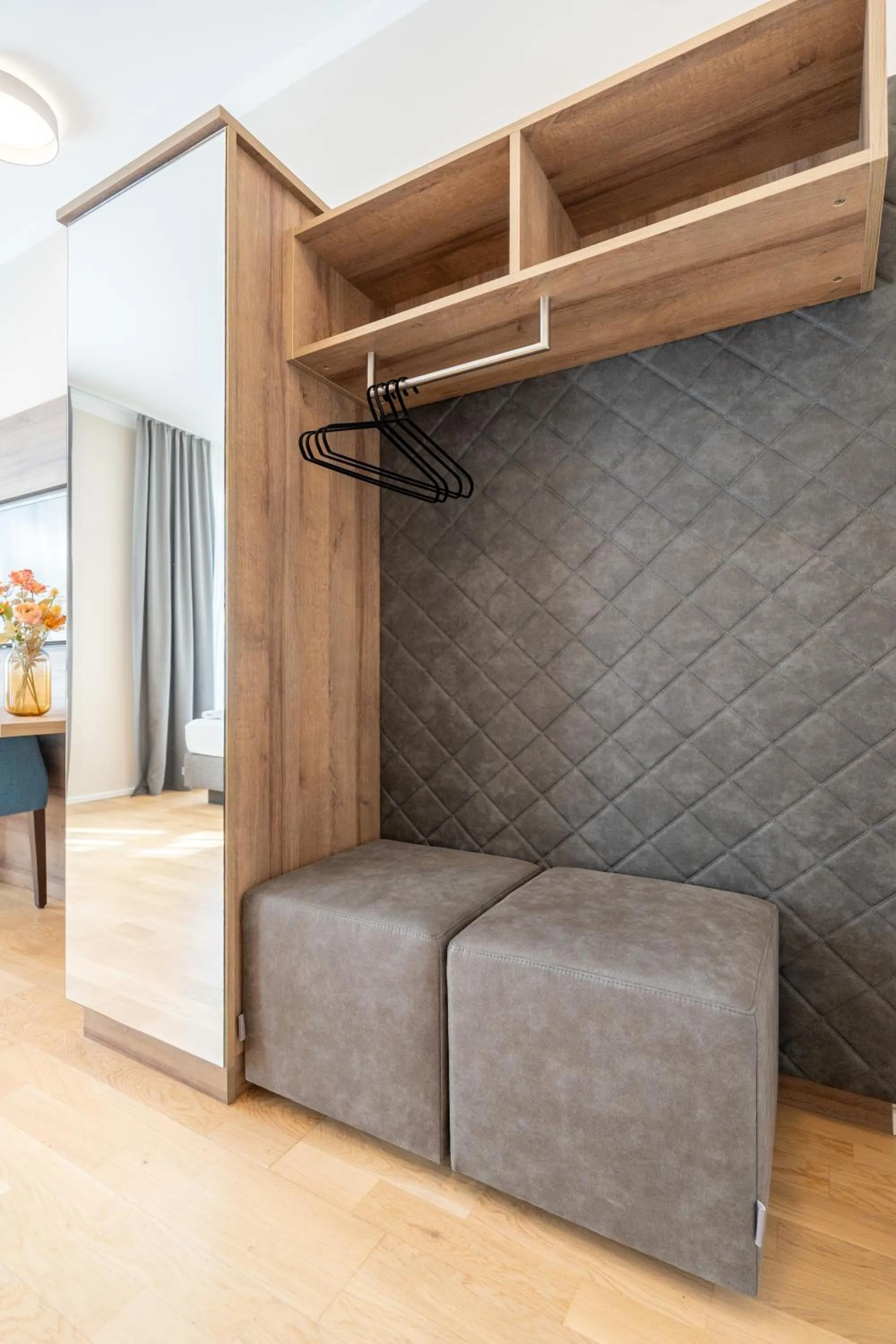 Photo of the whole room, Bed in Das Jedermann Boutiquehotel mit Stadtgarten