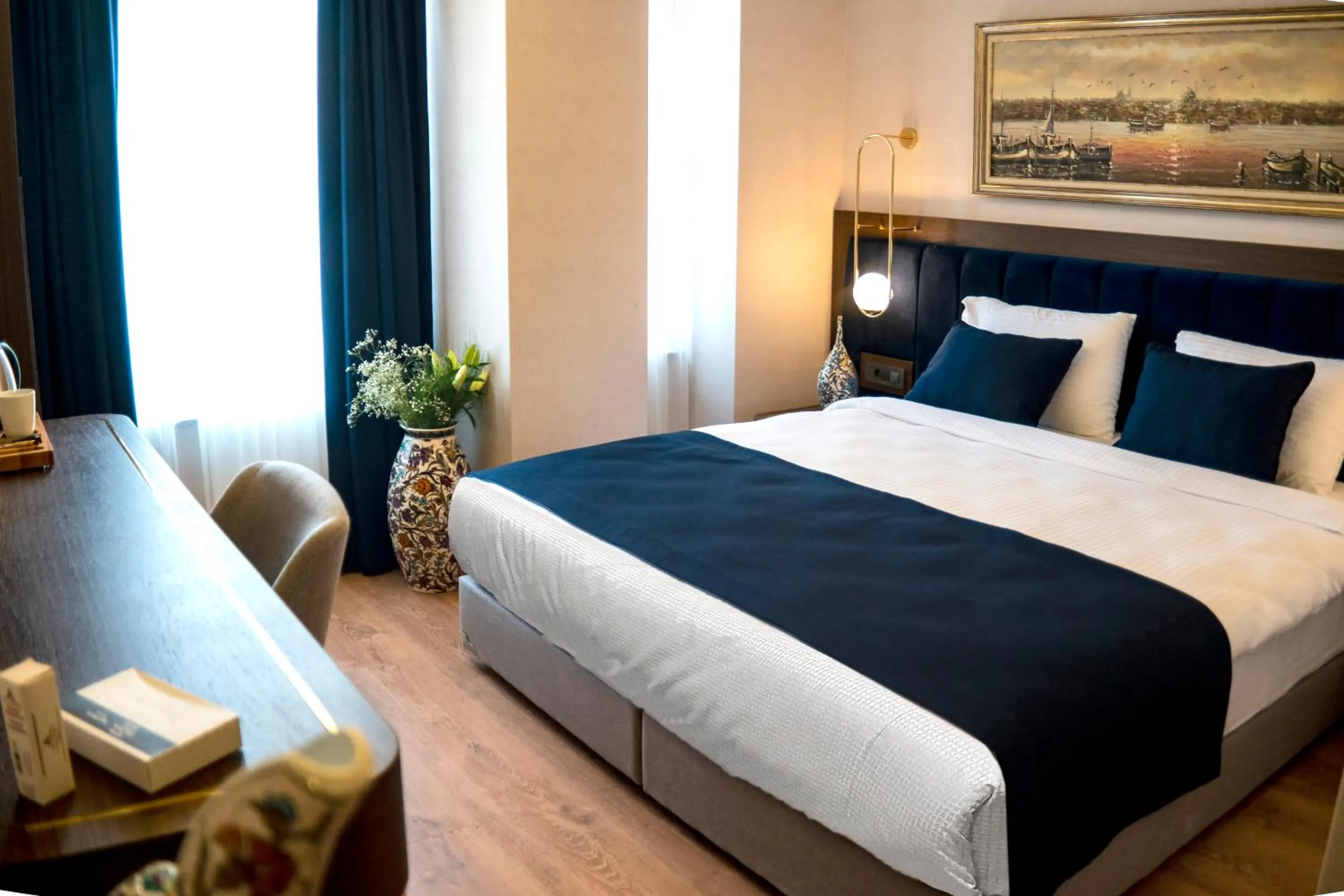 Bed in Nevi Hotel & Suites Istanbul Taksim