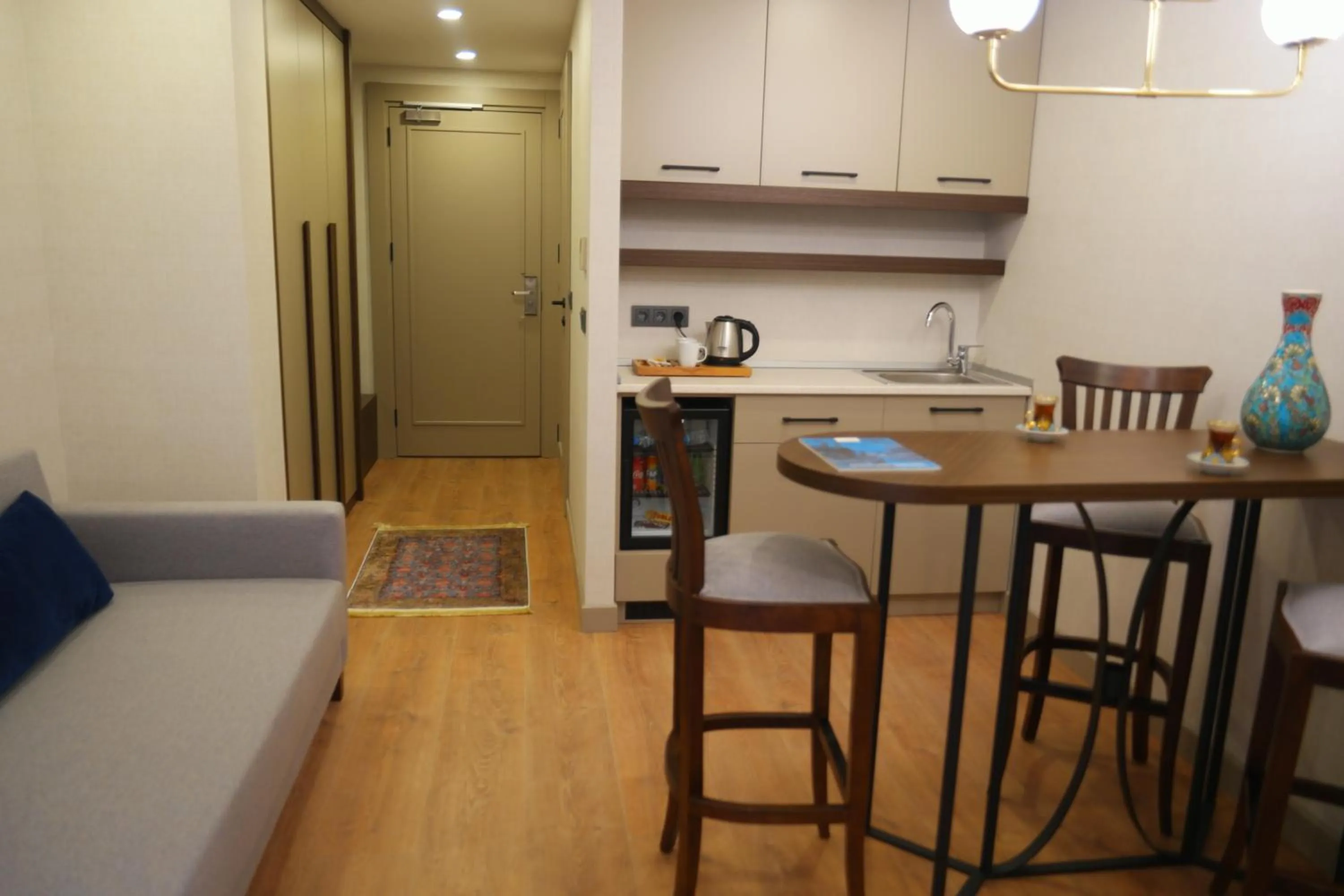 Kitchen or kitchenette in Nevi Hotel & Suites Istanbul Taksim