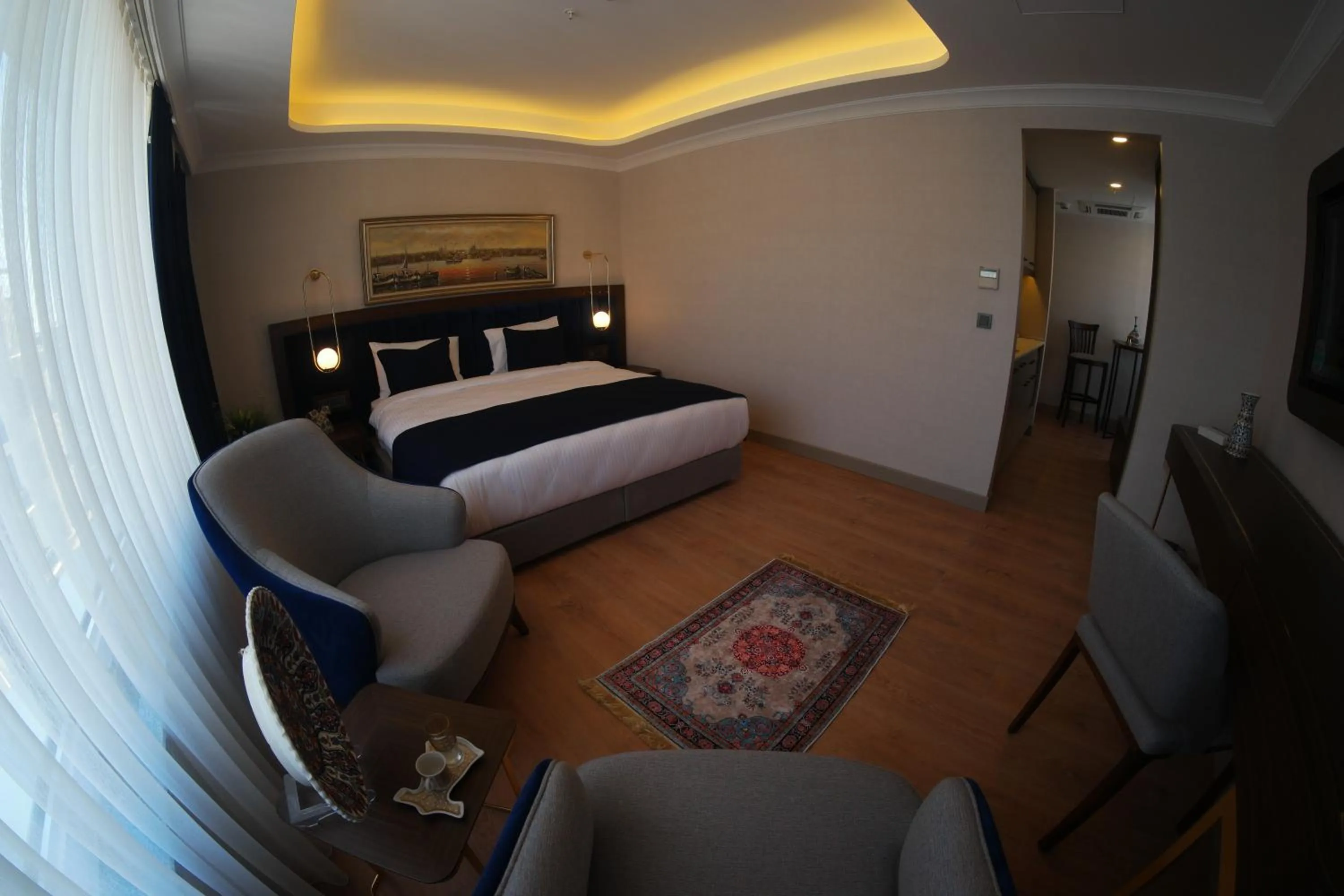 Photo of the whole room, Bed in Nevi Hotel & Suites Istanbul Taksim