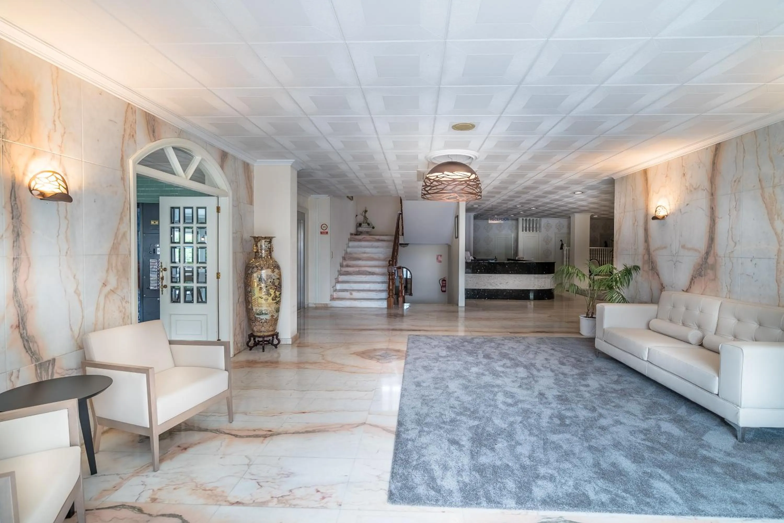 Lobby or reception in Hotel Ton