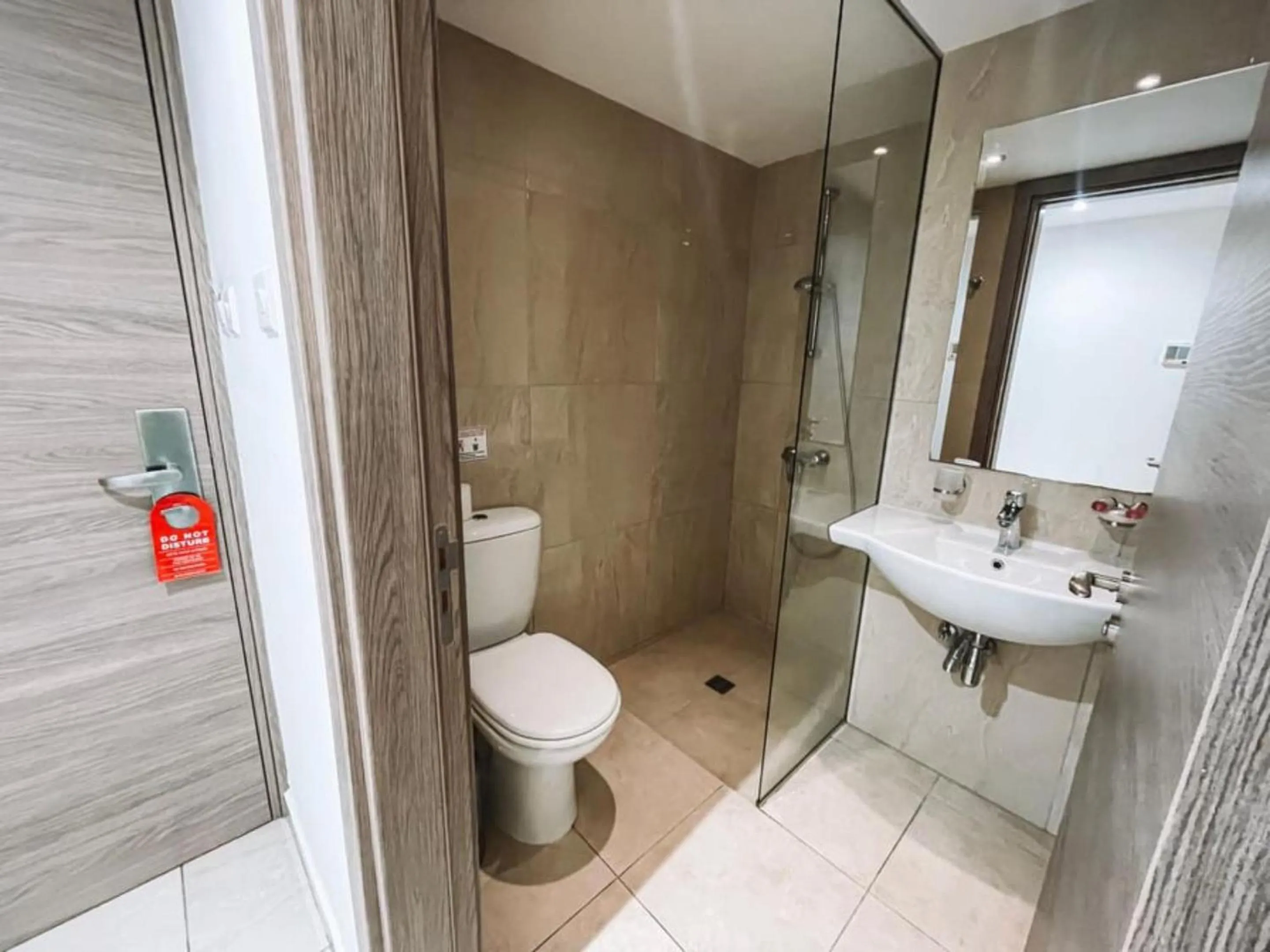 Bathroom in Sunny Blue Hotel