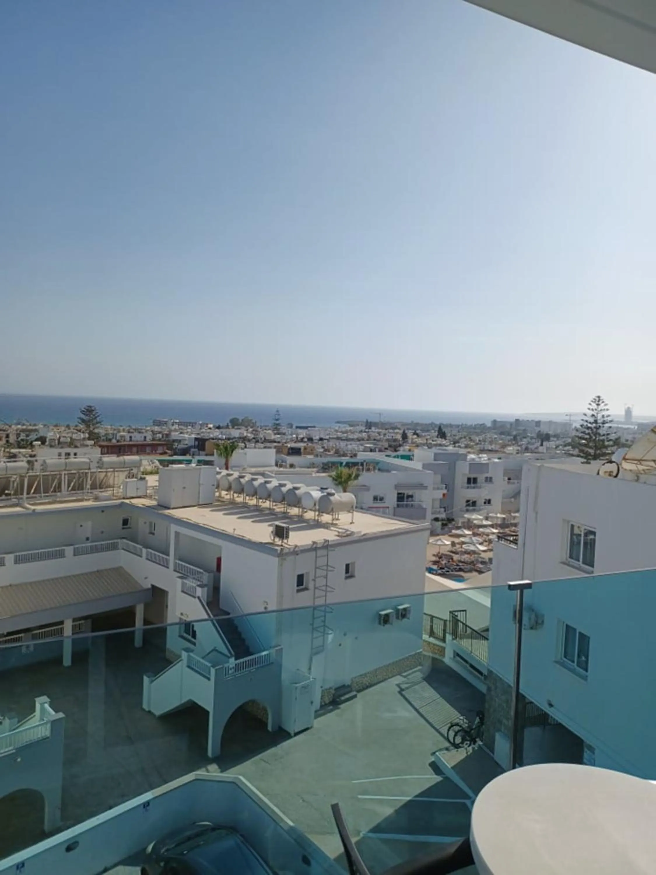 Day in Sunny Blue Hotel