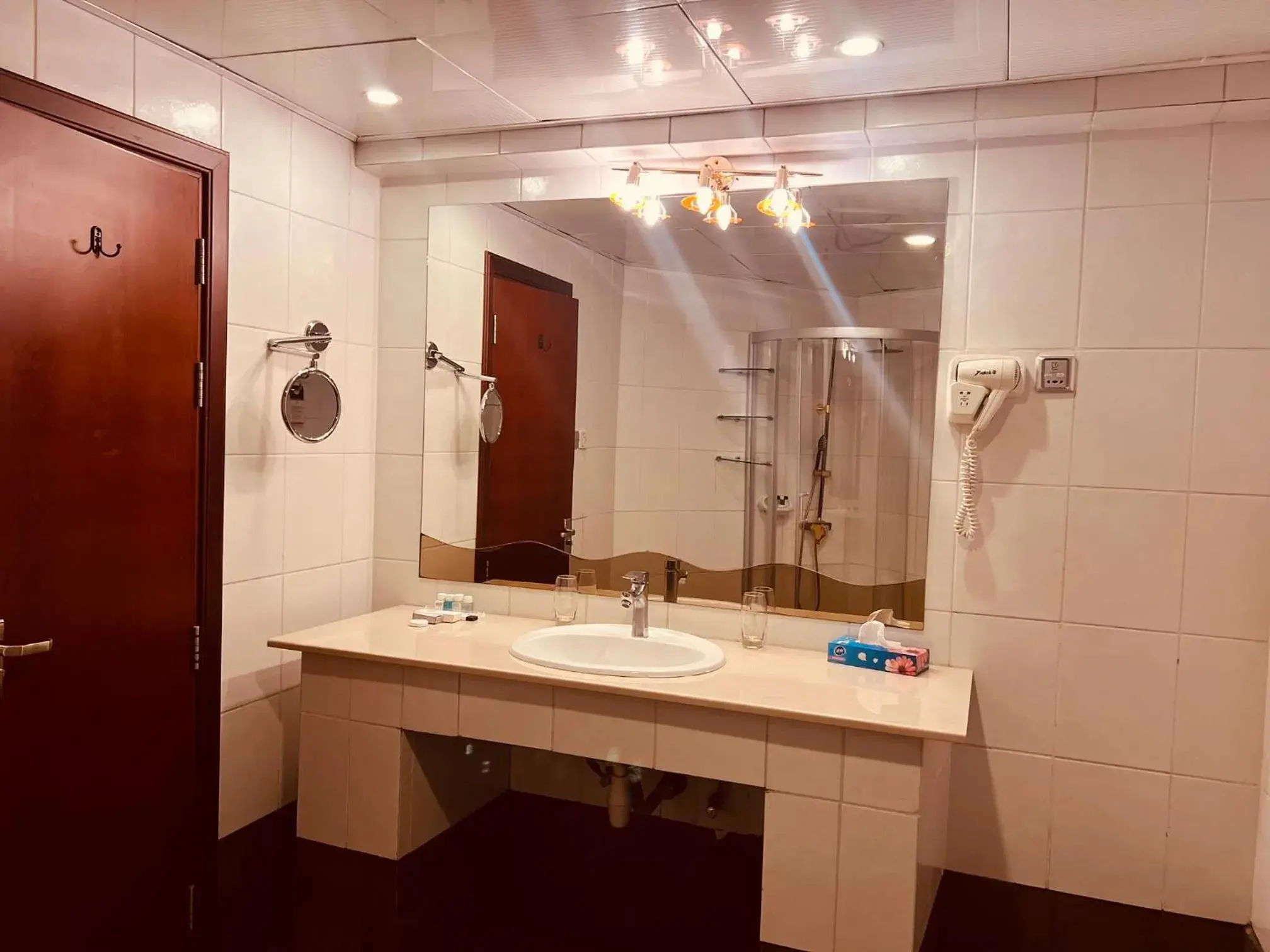 Executive Suite in Inter Luxury Hotel Executive Suite in Inter Luxury Hotel