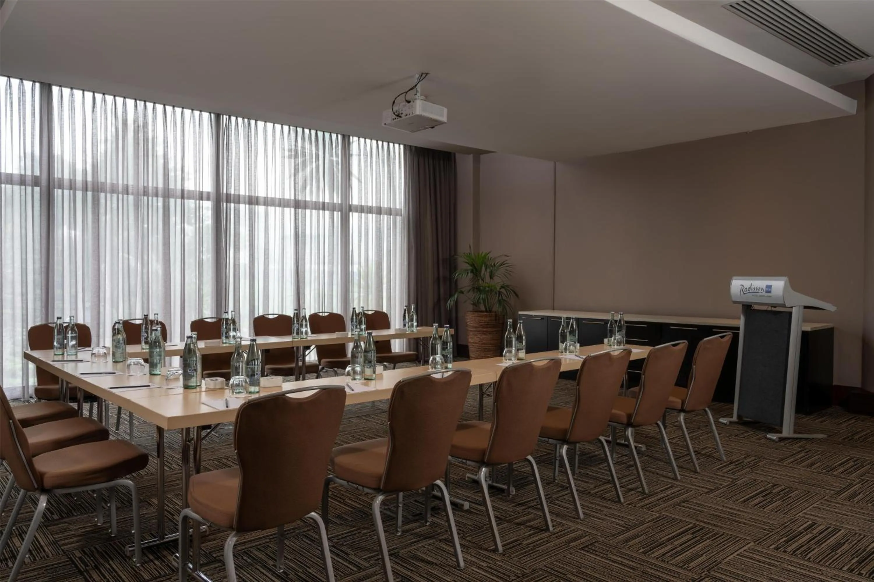 Meeting/conference room in Radisson Blu Hotel, Addis Ababa