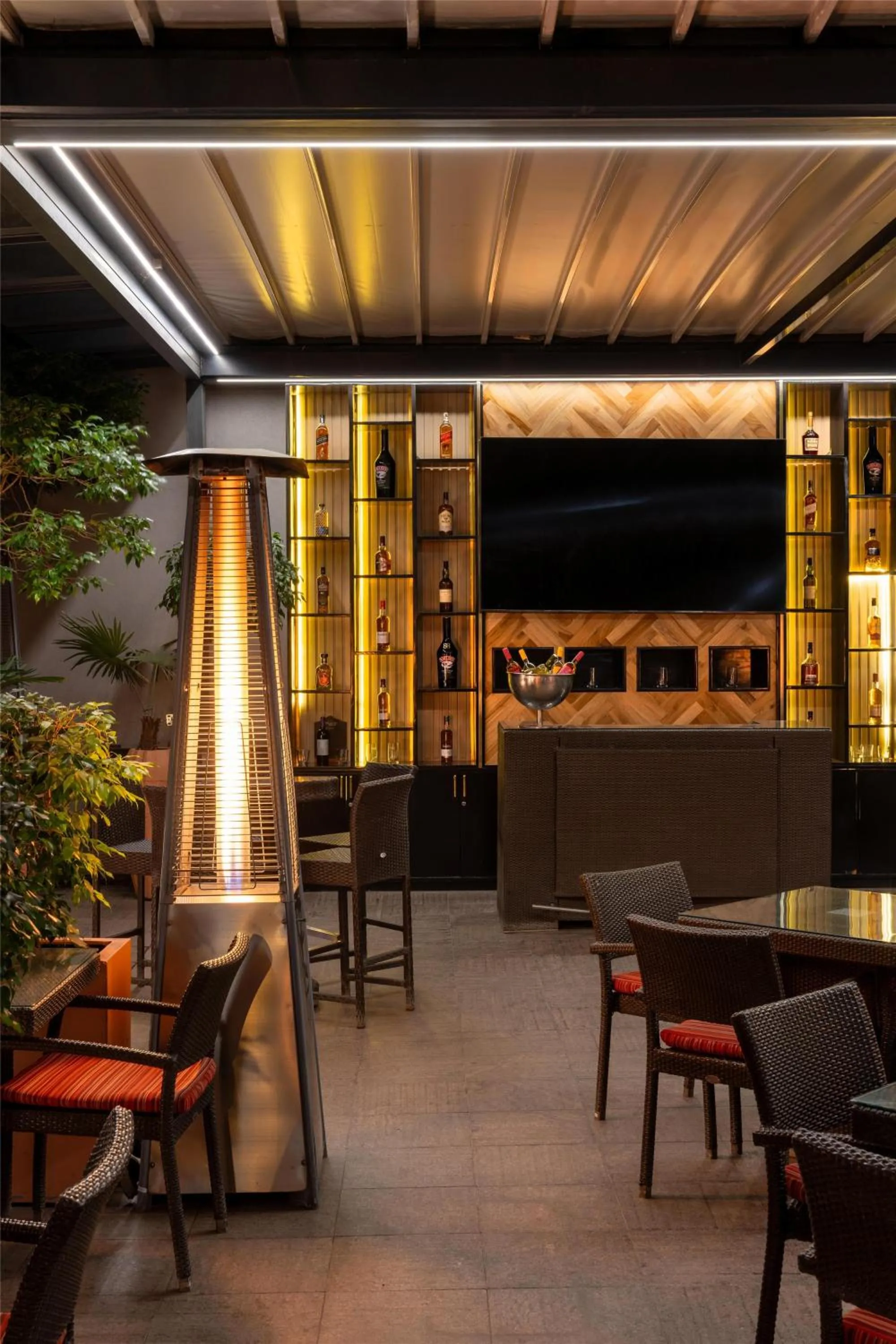 Lounge or bar in Radisson Blu Hotel, Addis Ababa