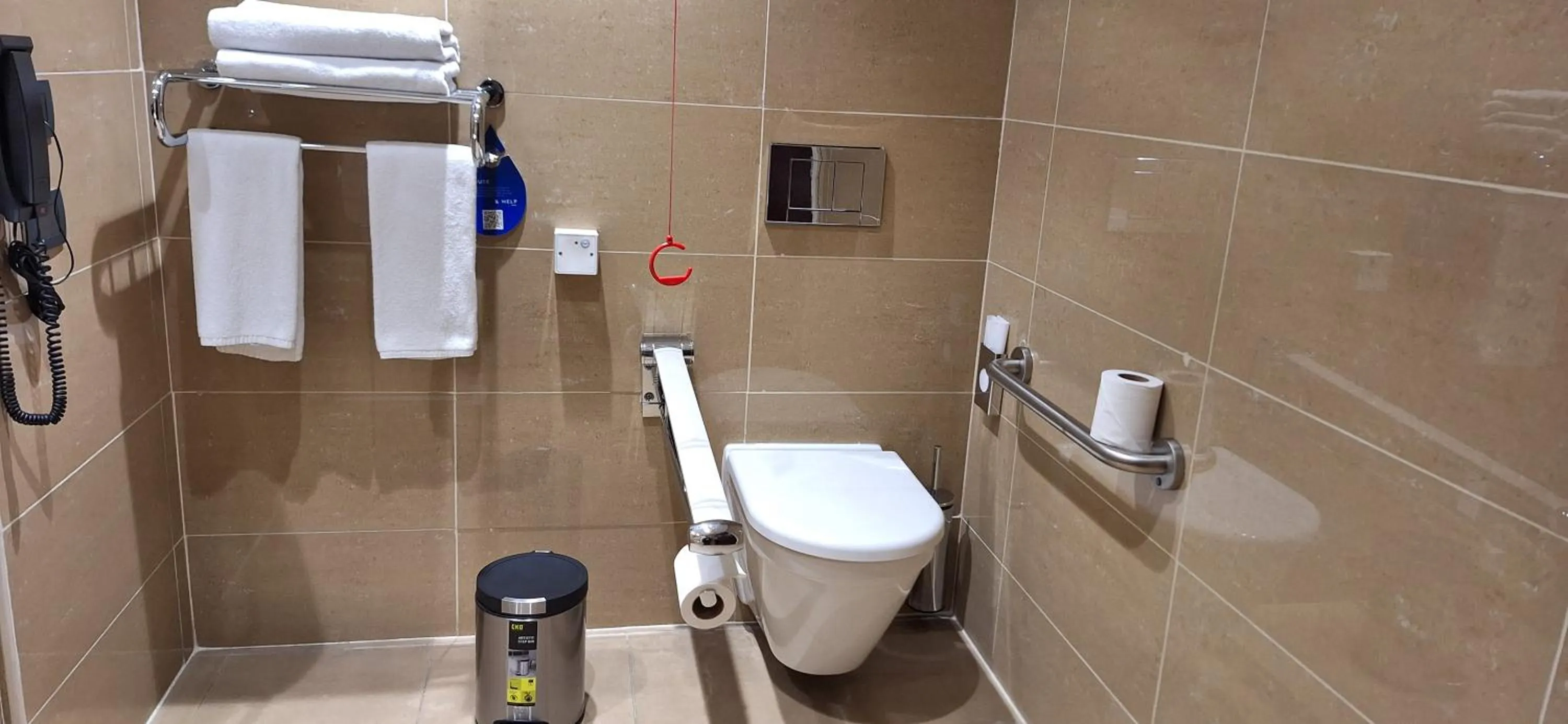 Toilet in Radisson Blu Hotel, Addis Ababa