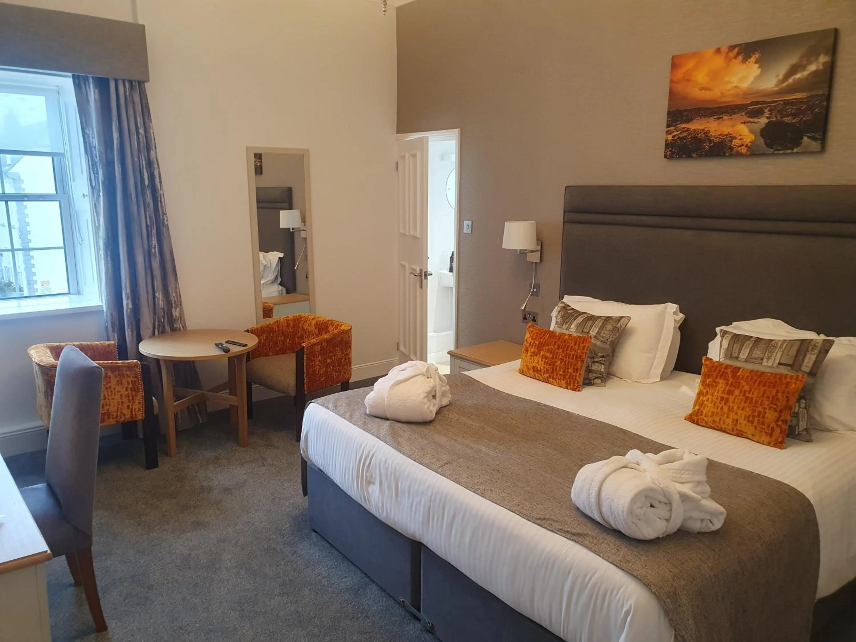 Bed in Best Western Moores Central Hotel