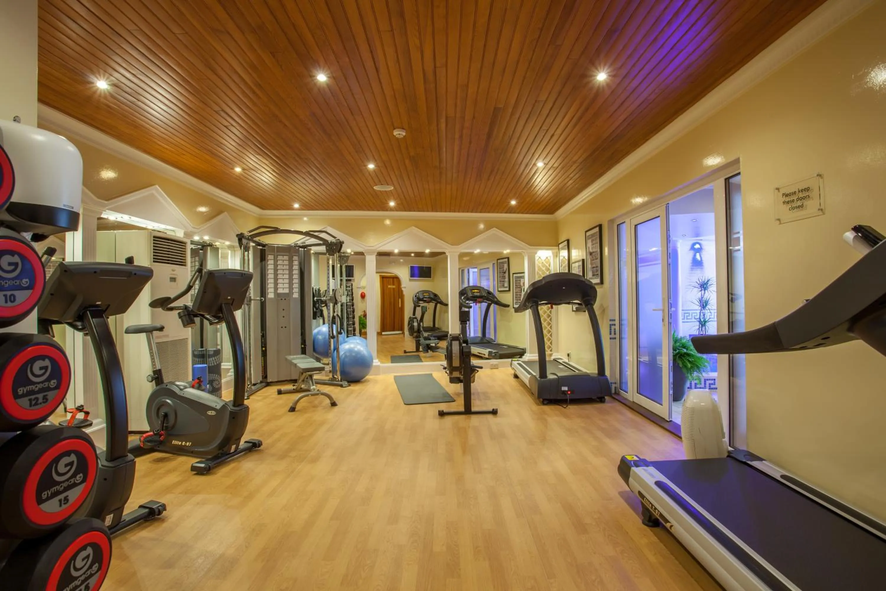 Fitness centre/facilities in Best Western Moores Central Hotel